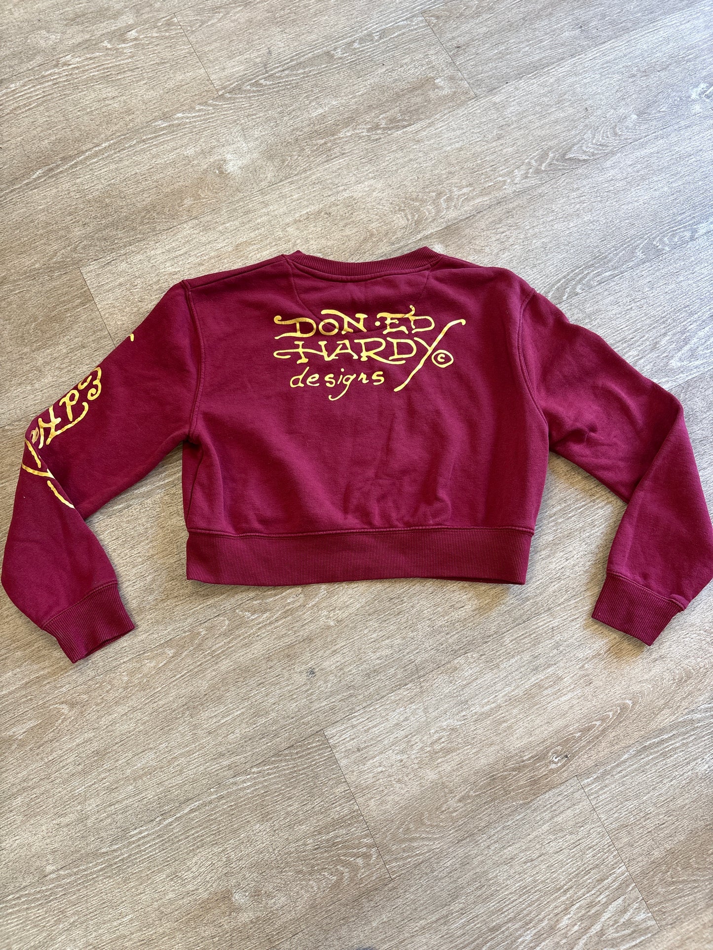 Womens Medium Y2K Ed Hardy Tattoo Graphic Red Crewneck