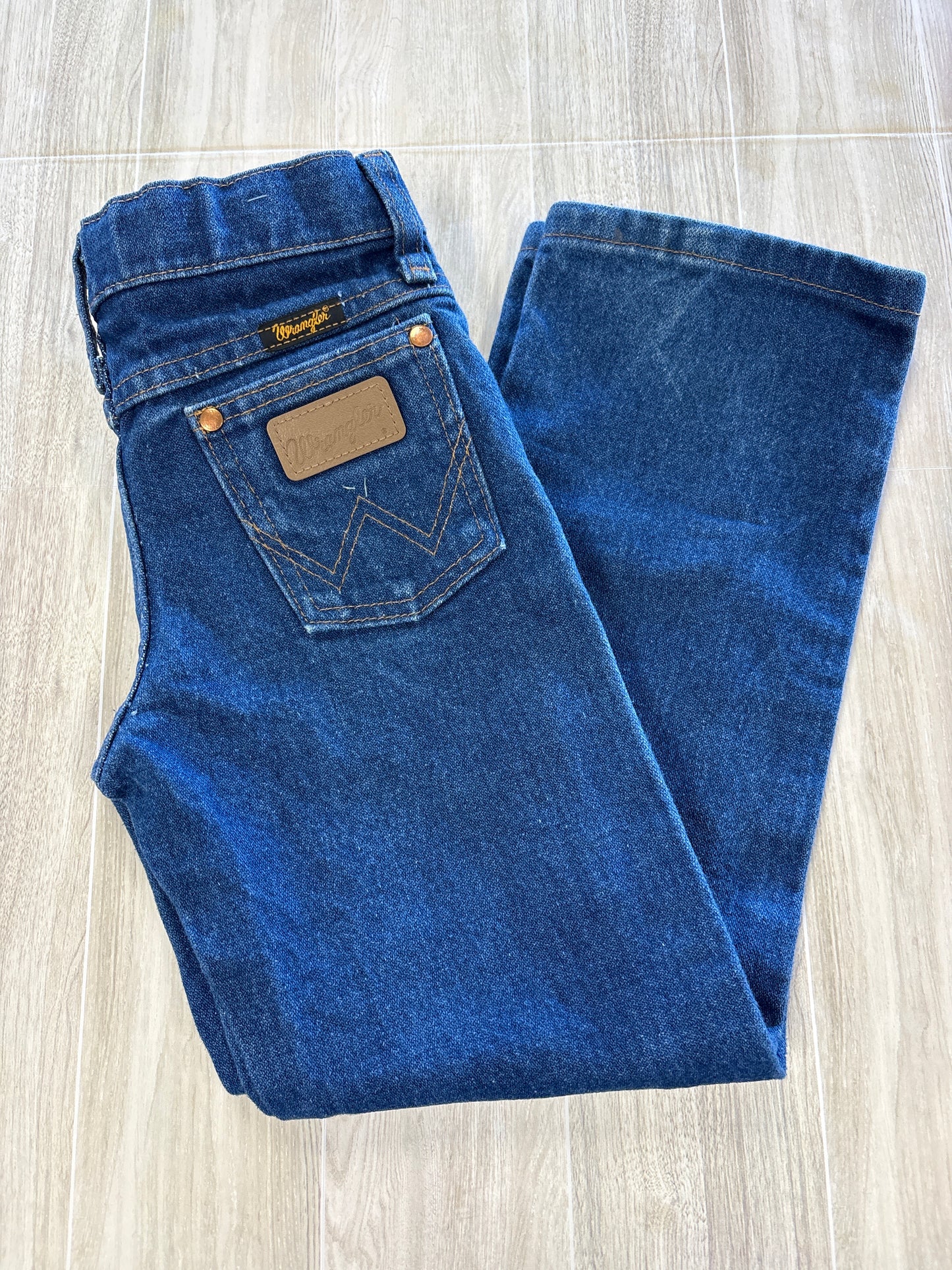 7 Regular Medium Wash Wrangler Denim Pants