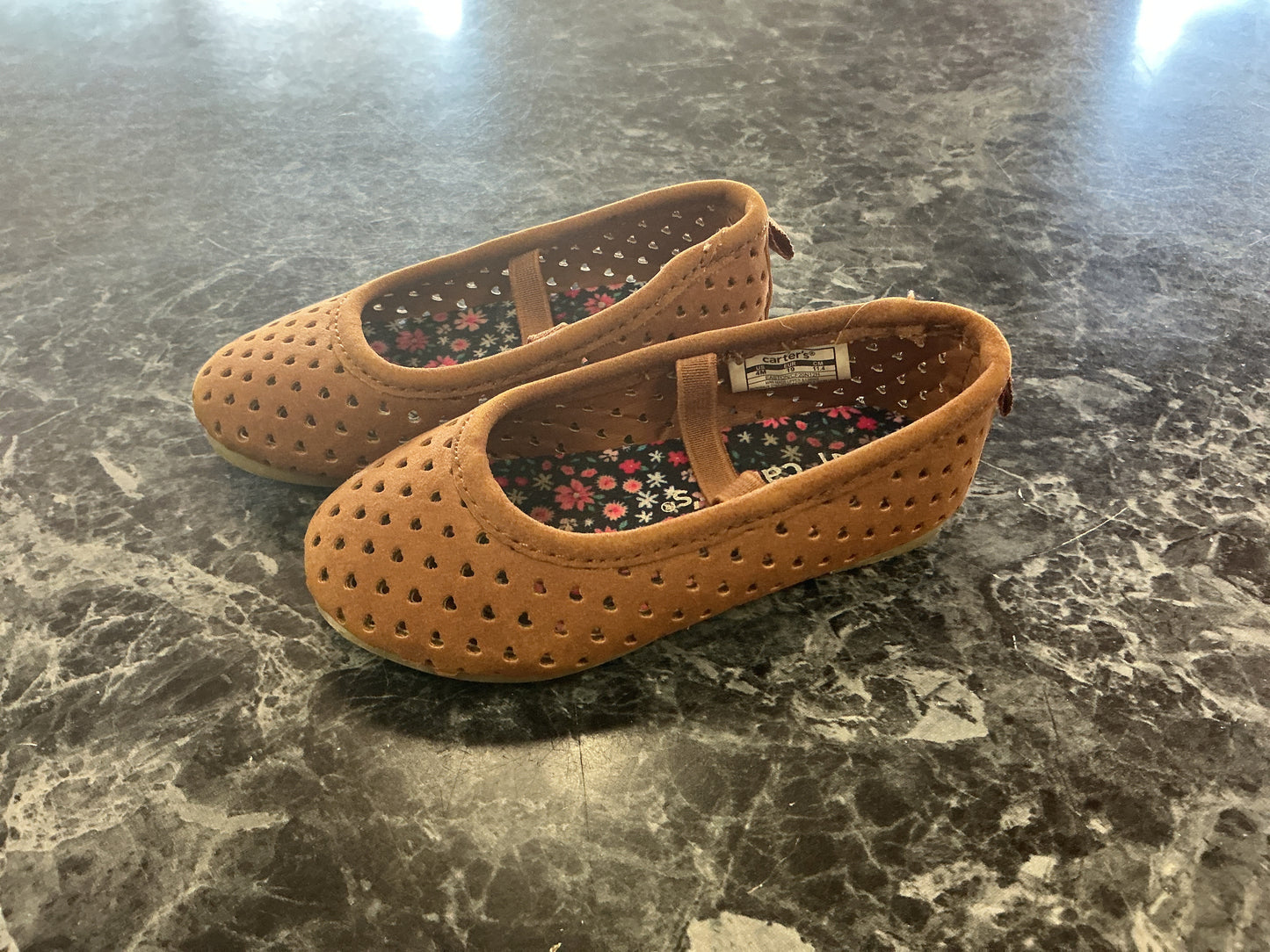4c Heart Eyelet Maryjane Shoe