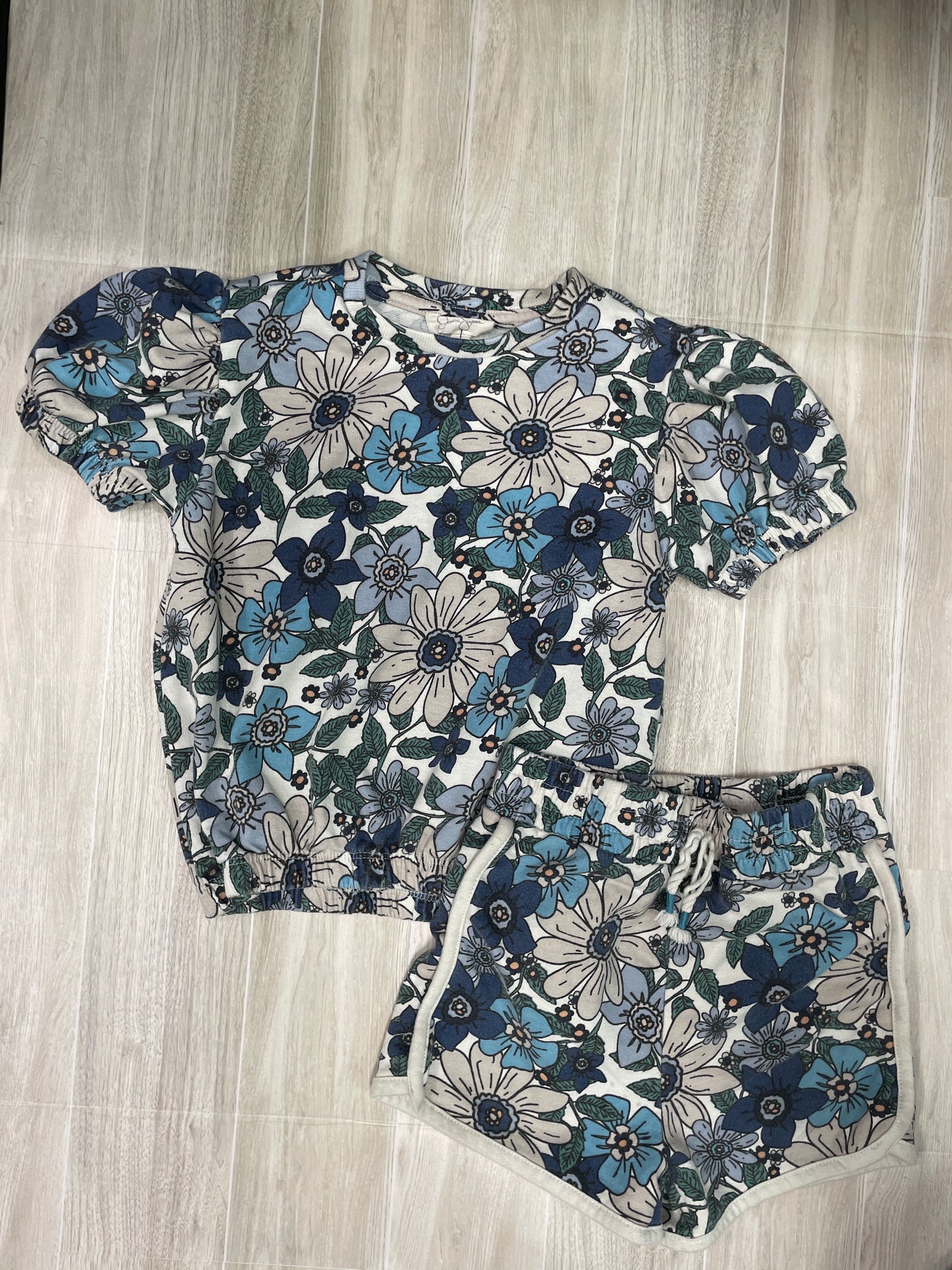 6 Blue/Green Floral 2 Piece Set - Blemish on Shorts