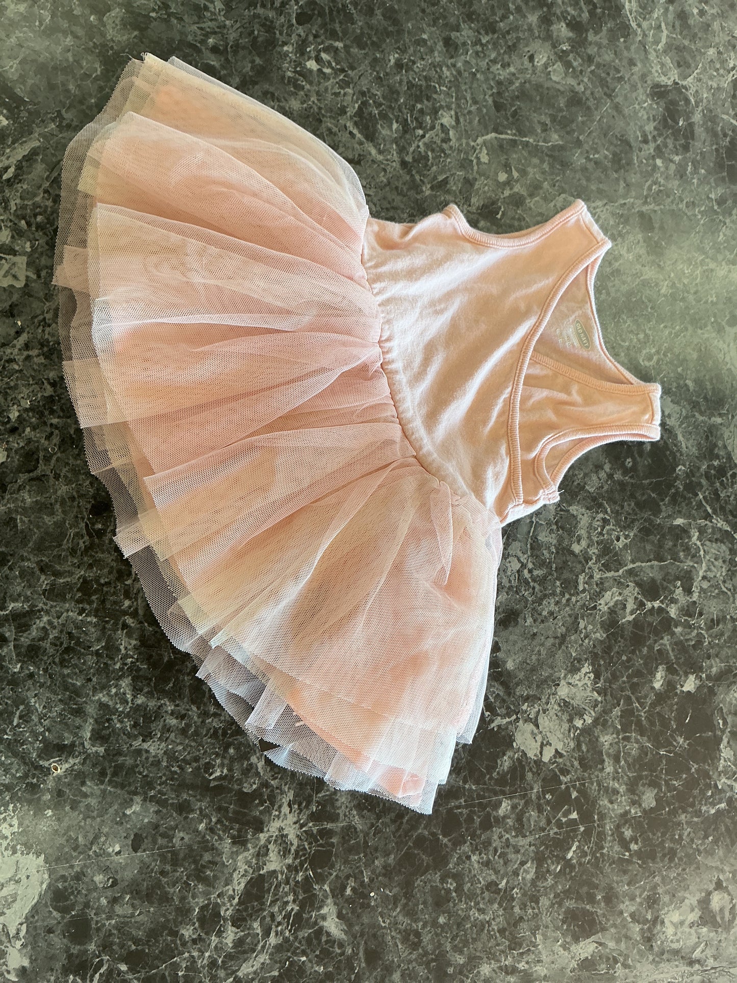 0-3m-pink-twirl-dress