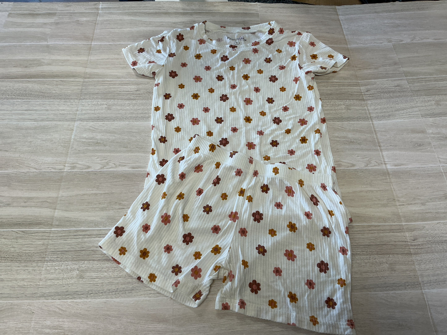 5T Ribbed Neutral Floral 2 Piece Shortie Lounge Set