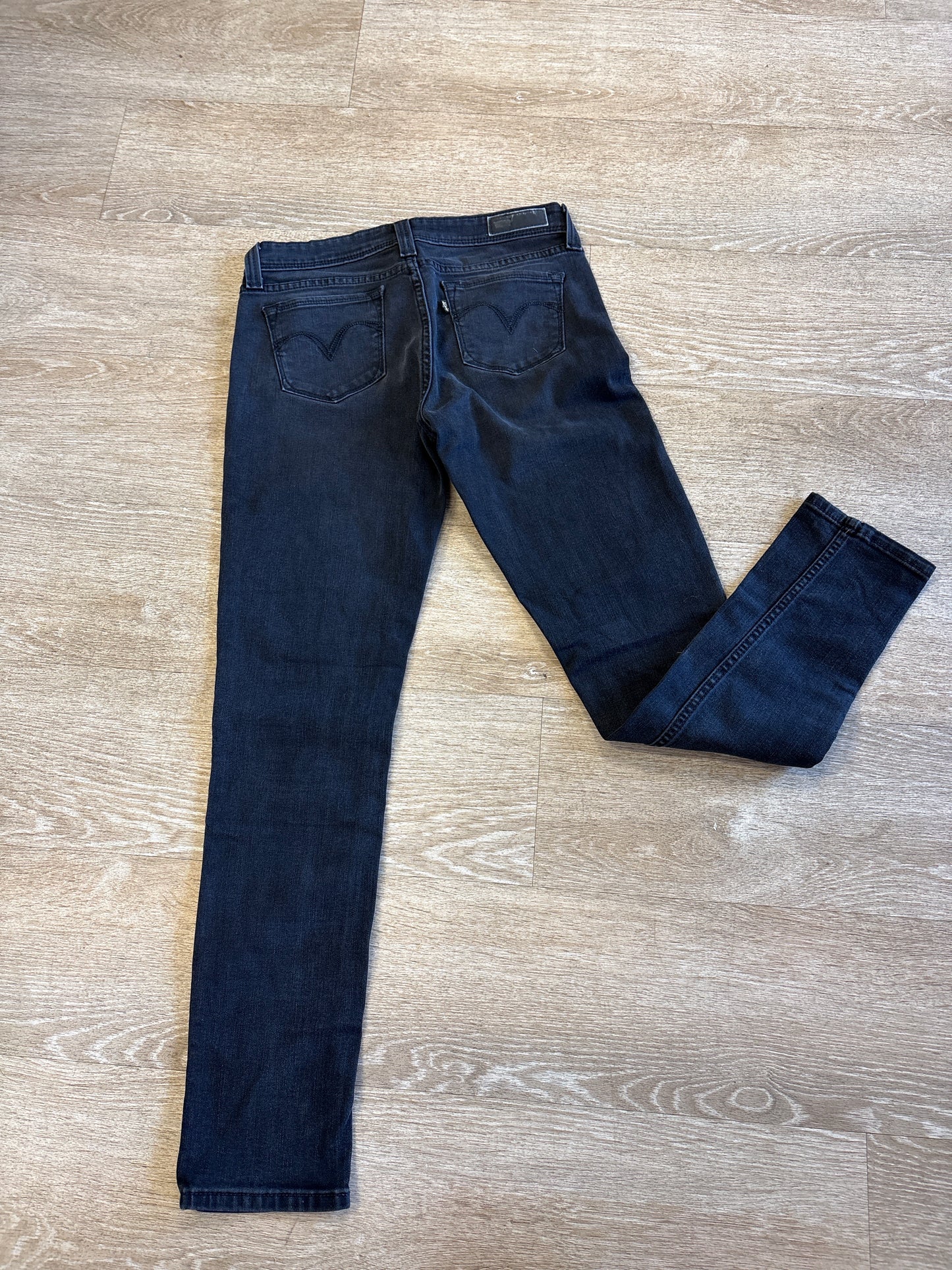 Womens 7 / 28 Levis Demi Curve High Rise Skinny Black Denim Pant