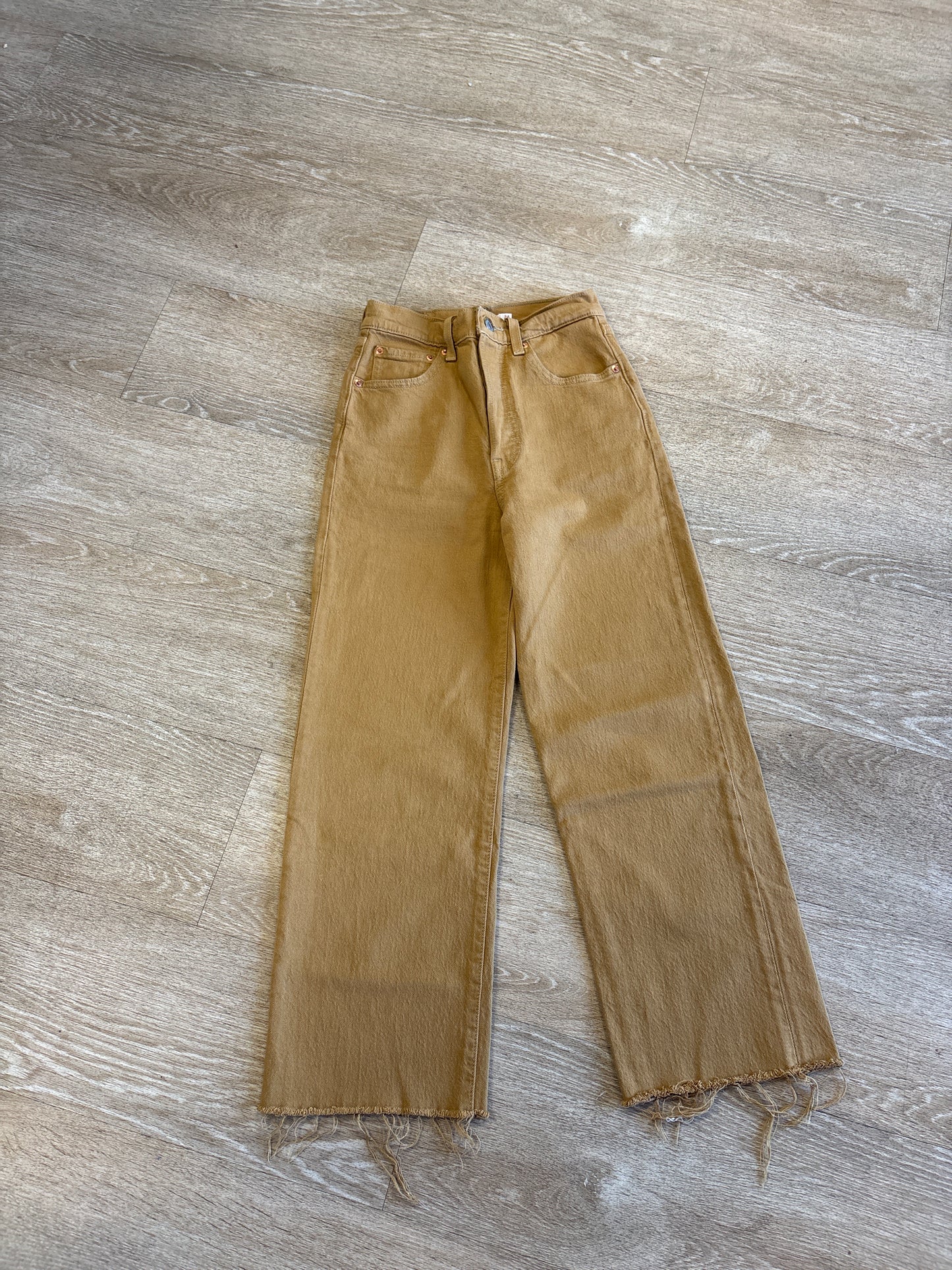 Womens 24 Levis Ribcage Straight Raw Hem Denim Pant - Butterscotch