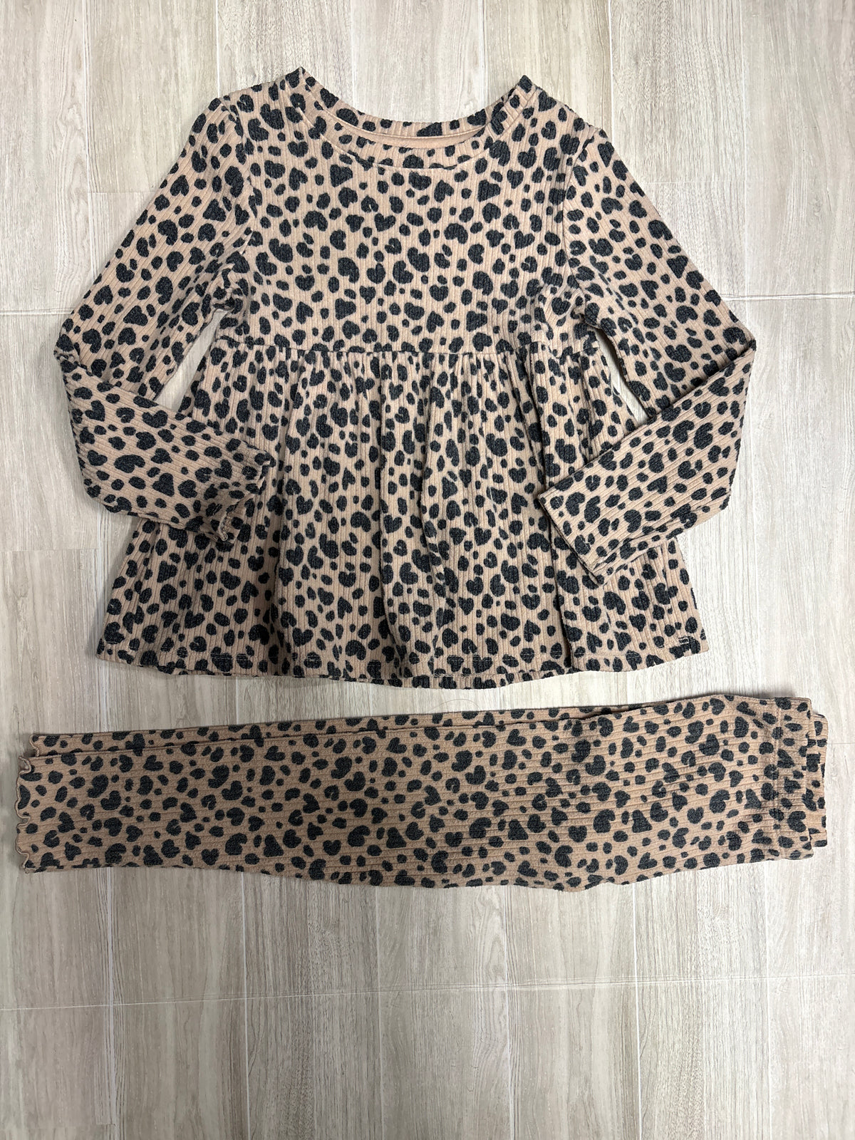 4T Soft Ribbed Leopard 2 Piece Set