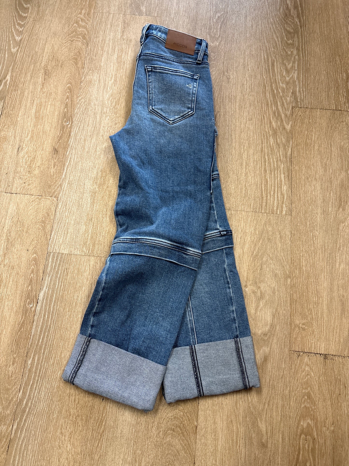 Womens 25 Hidden Medium Wash Cargo Denim
