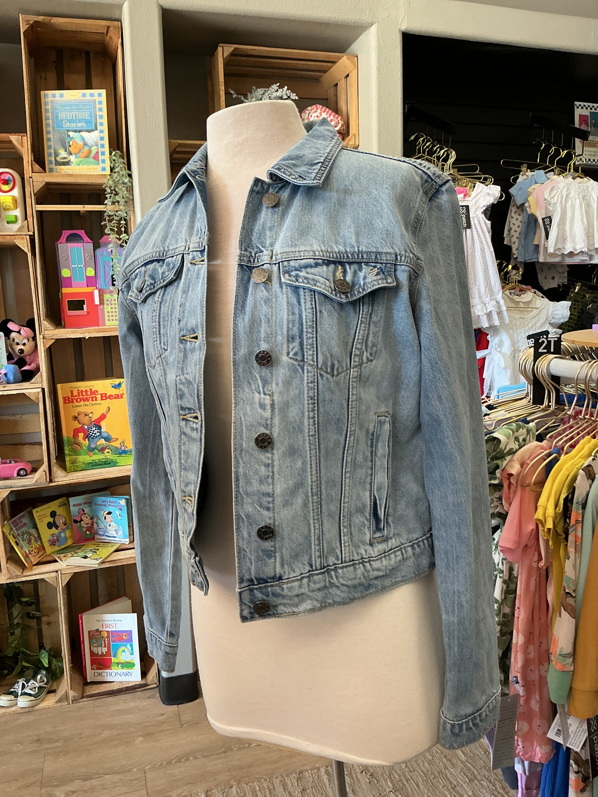 Womens Medium Carly Jean Denim Jacket