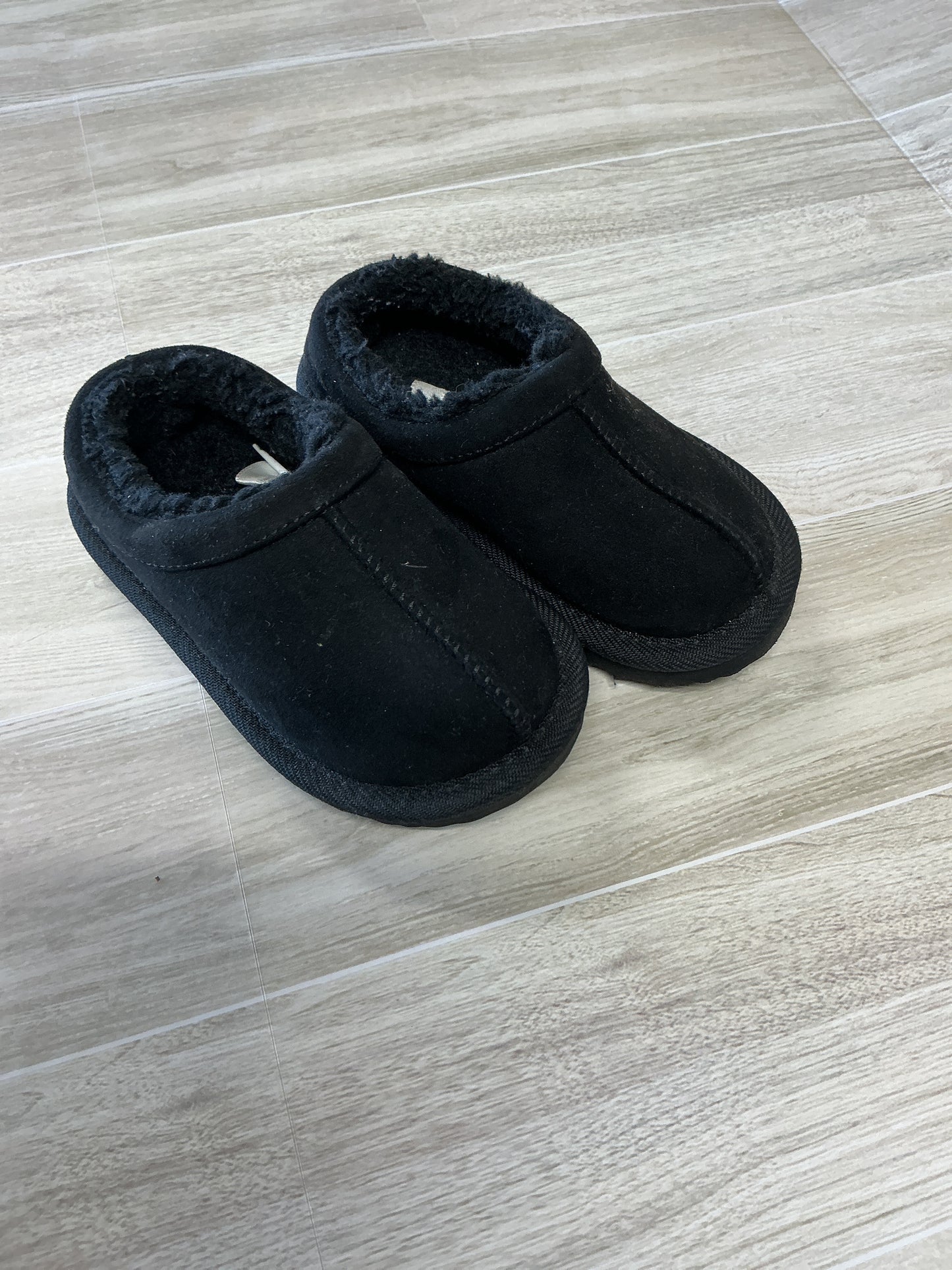 7c Black Slipper