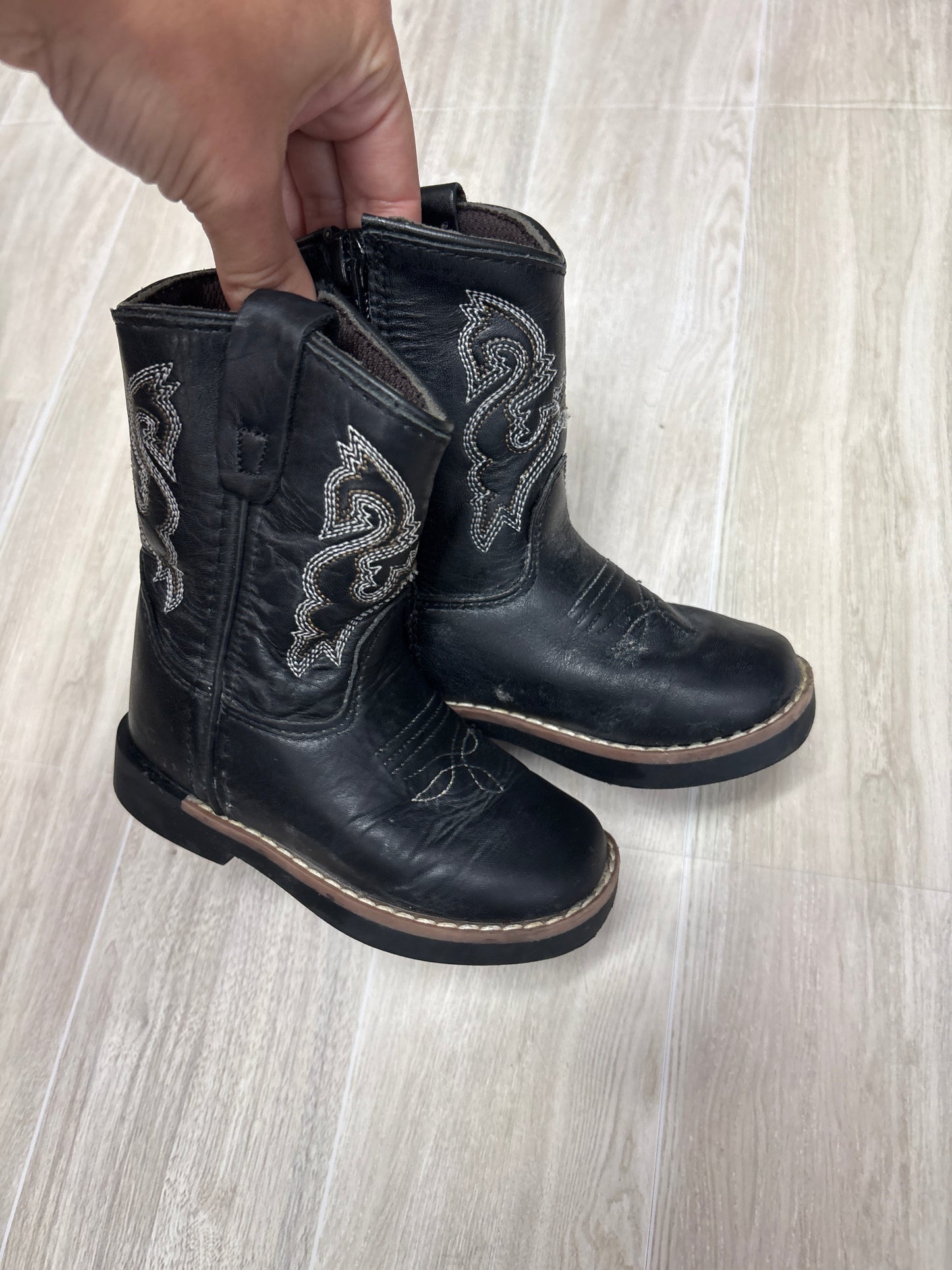 5c Cody James Black Western Boot