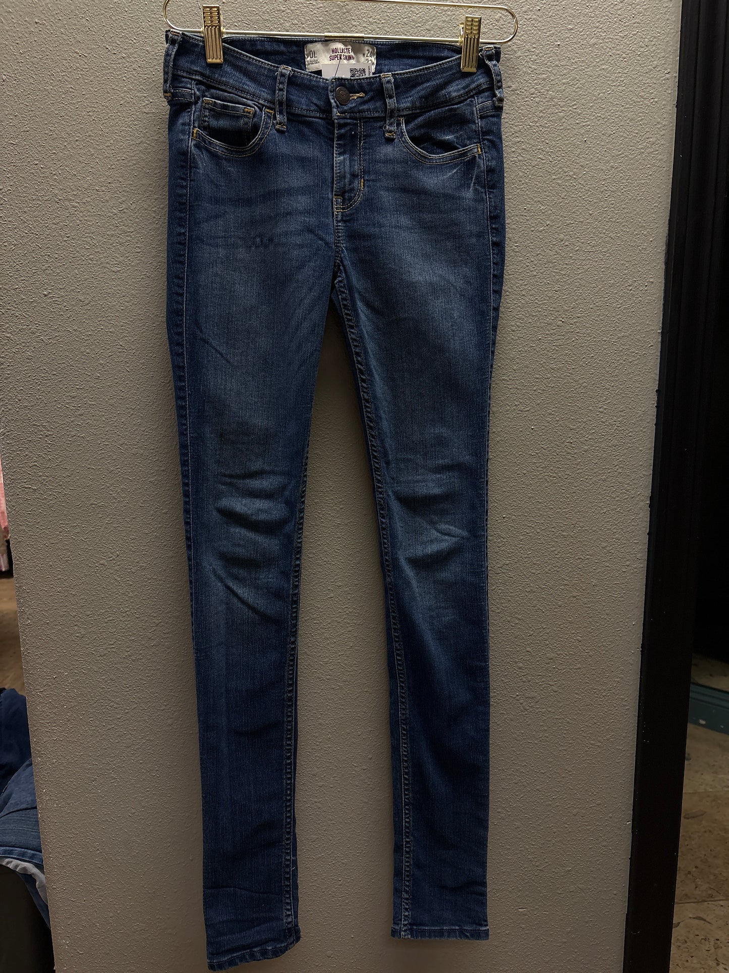 Womens 24 Hollister Super Skinny Denim