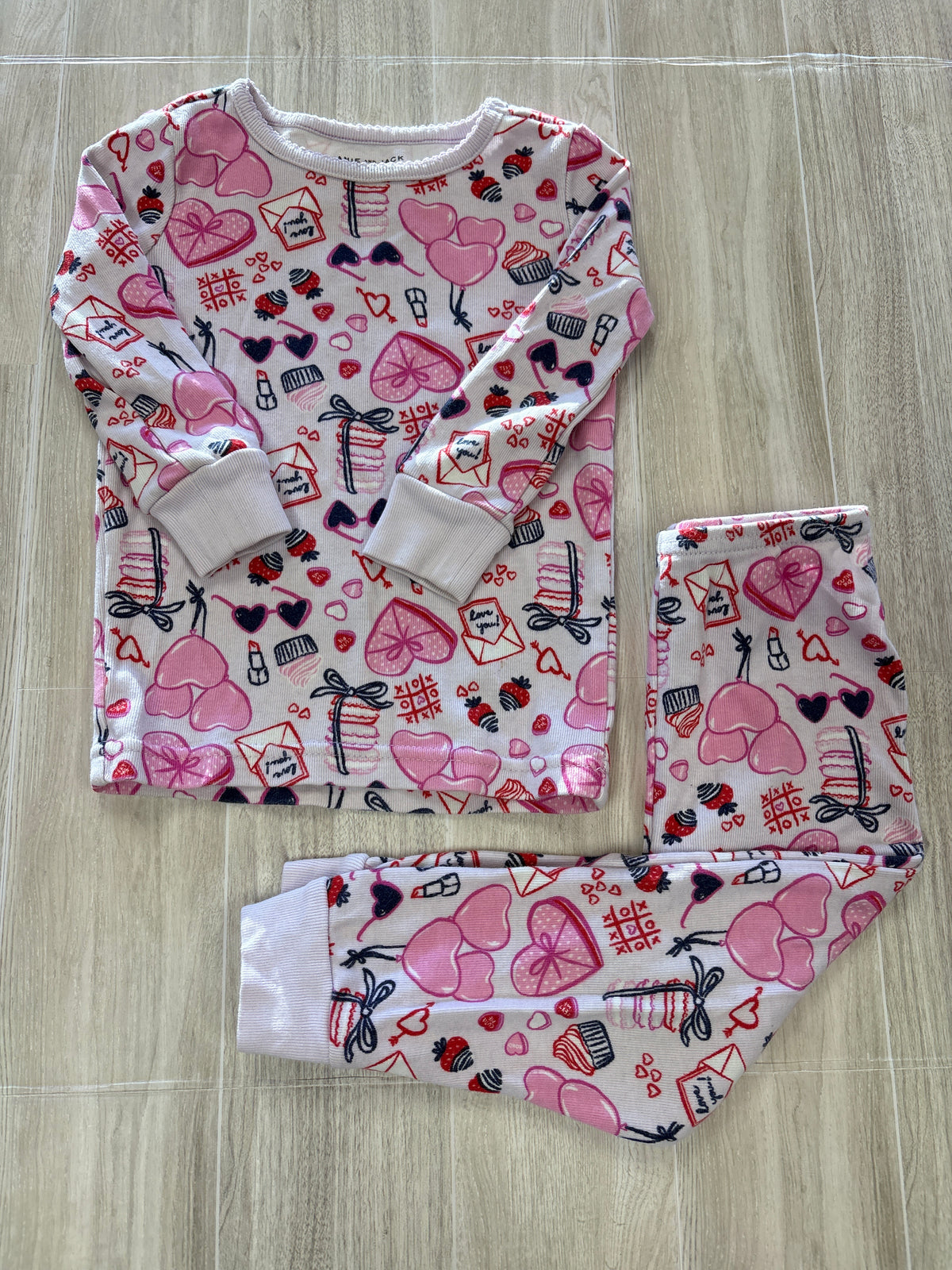 18-24m Janie + Jack Valentines Printed 2 Piece Pajama Set
