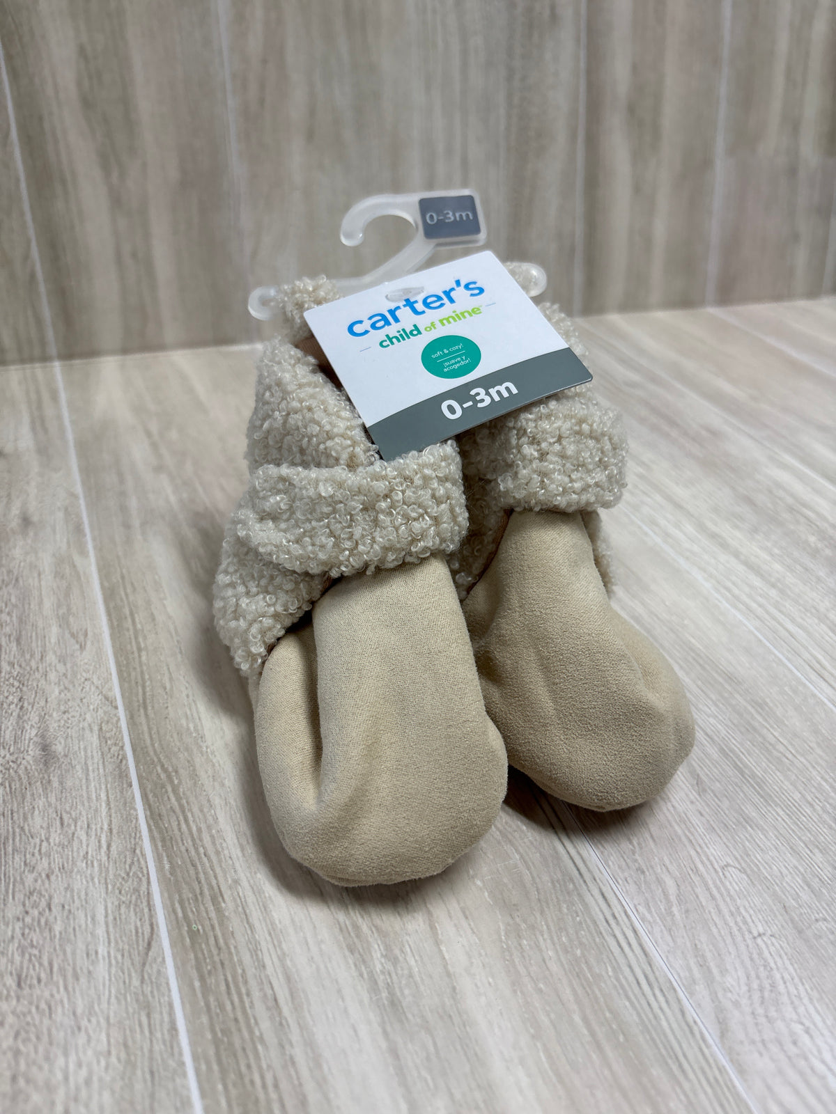 NWT 0-3m Tan Sherpa Slipper Booties