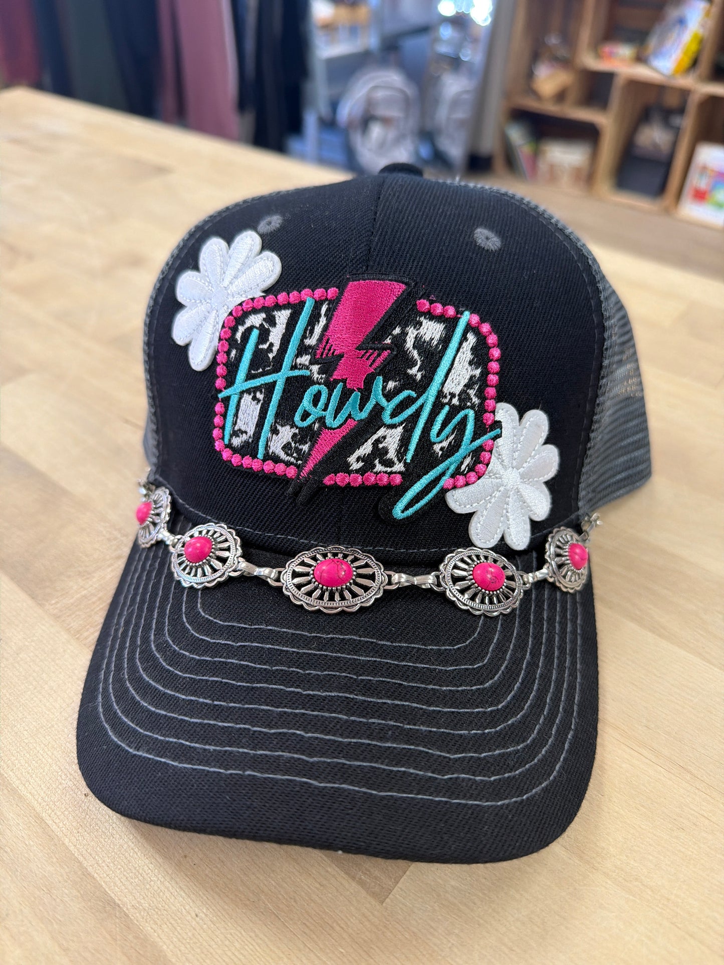 Trucker Hat - Howdy - Black - Pink/Silver Band