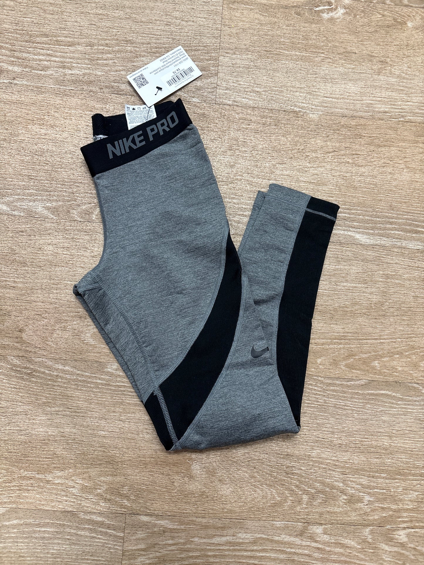 12 Nike Pro Hyperwarm Black/Grey Leggings