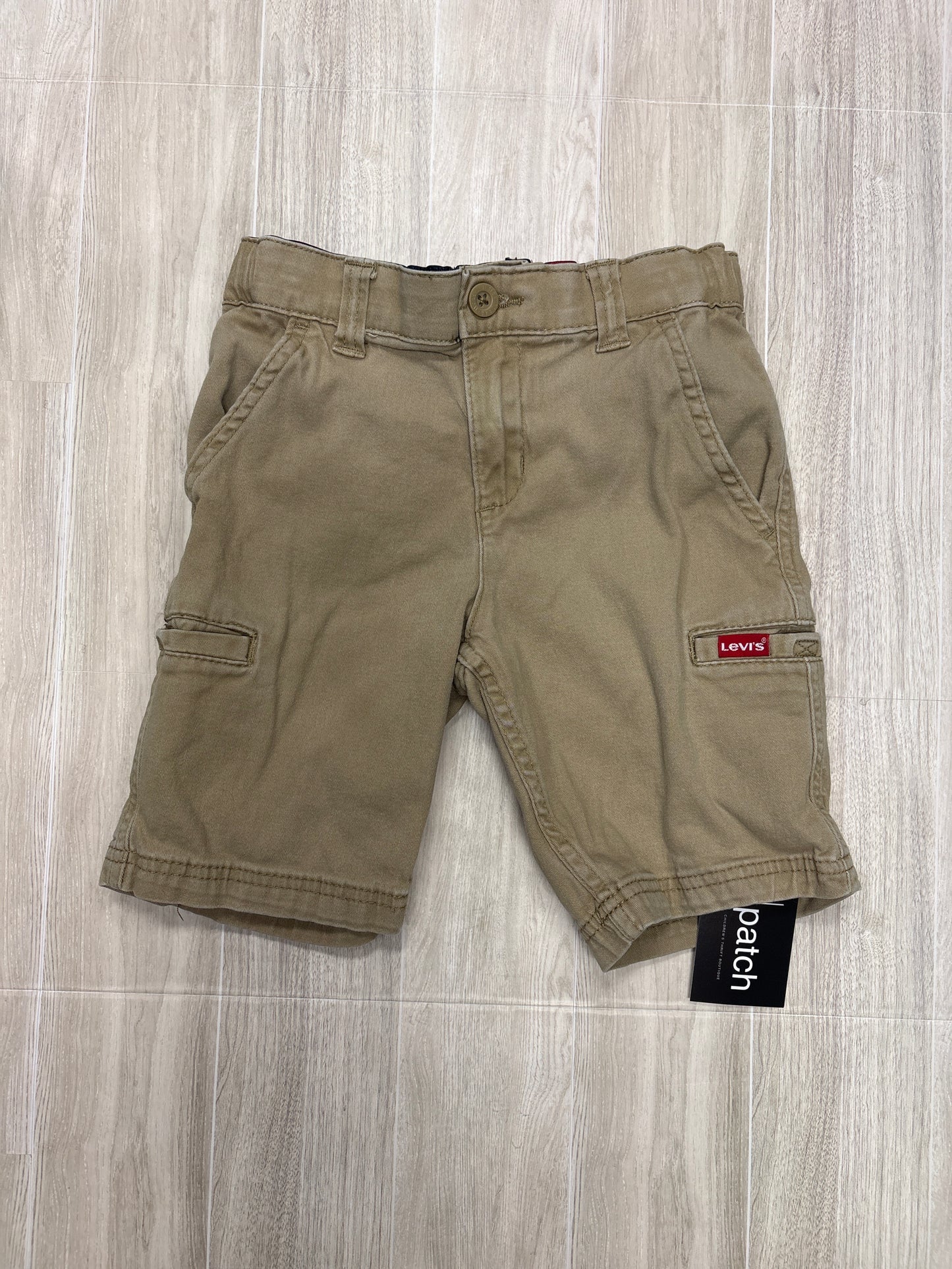6 Levis Khaki Shorts