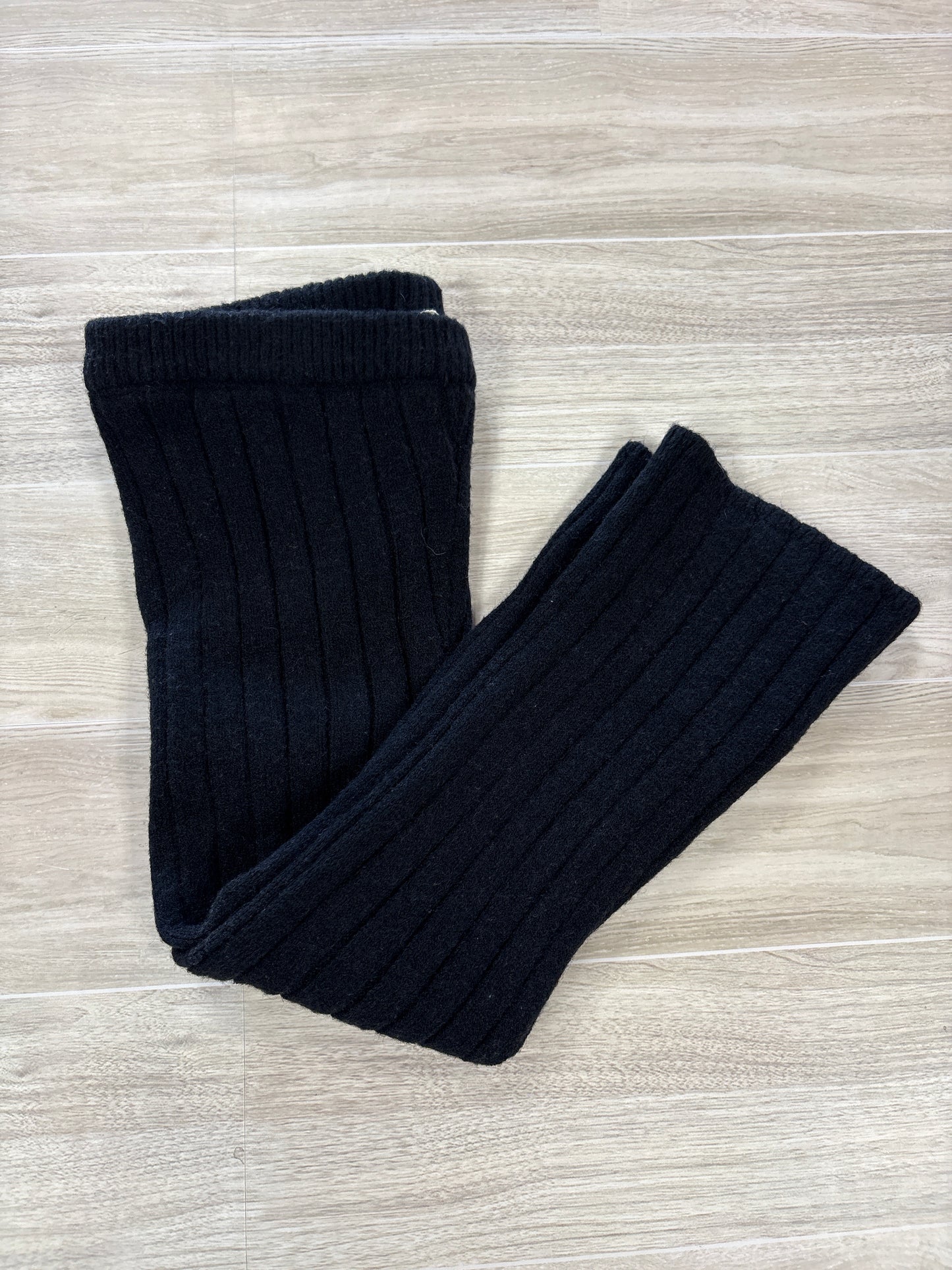 2T Black Ribbed Knit Flares