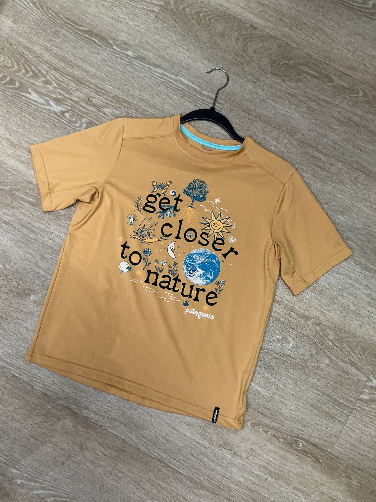 14 Patagonia Get Closer To Nature Active Shirt