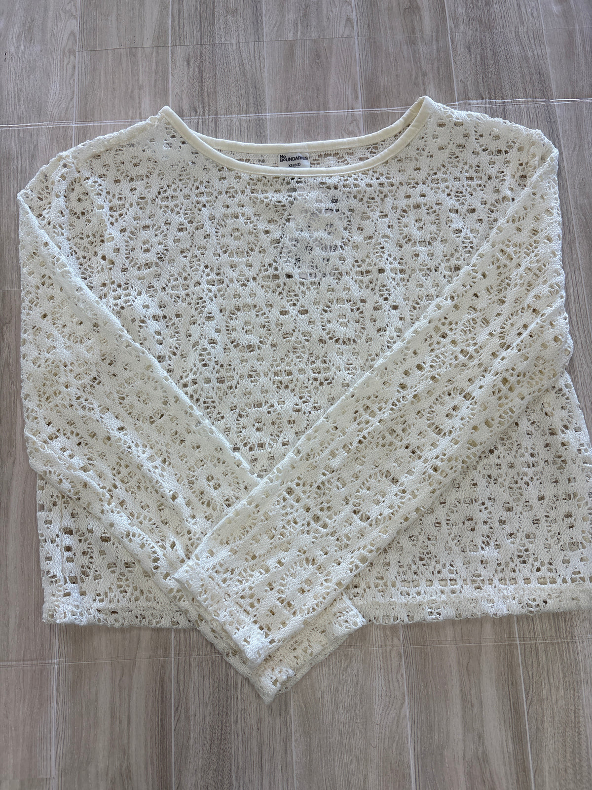 Womens XS Cream Eyelet Long Sleeve