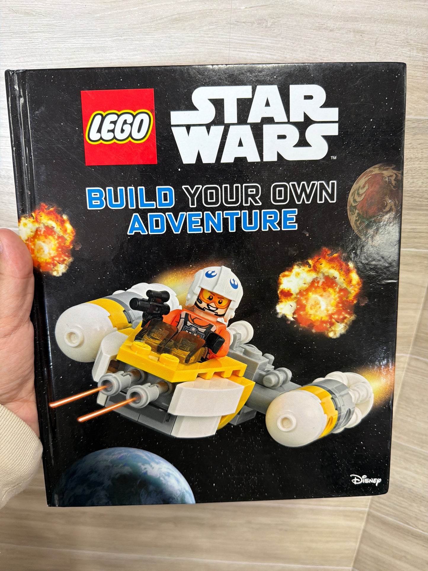Book - Starwars Build Your Own Adventure