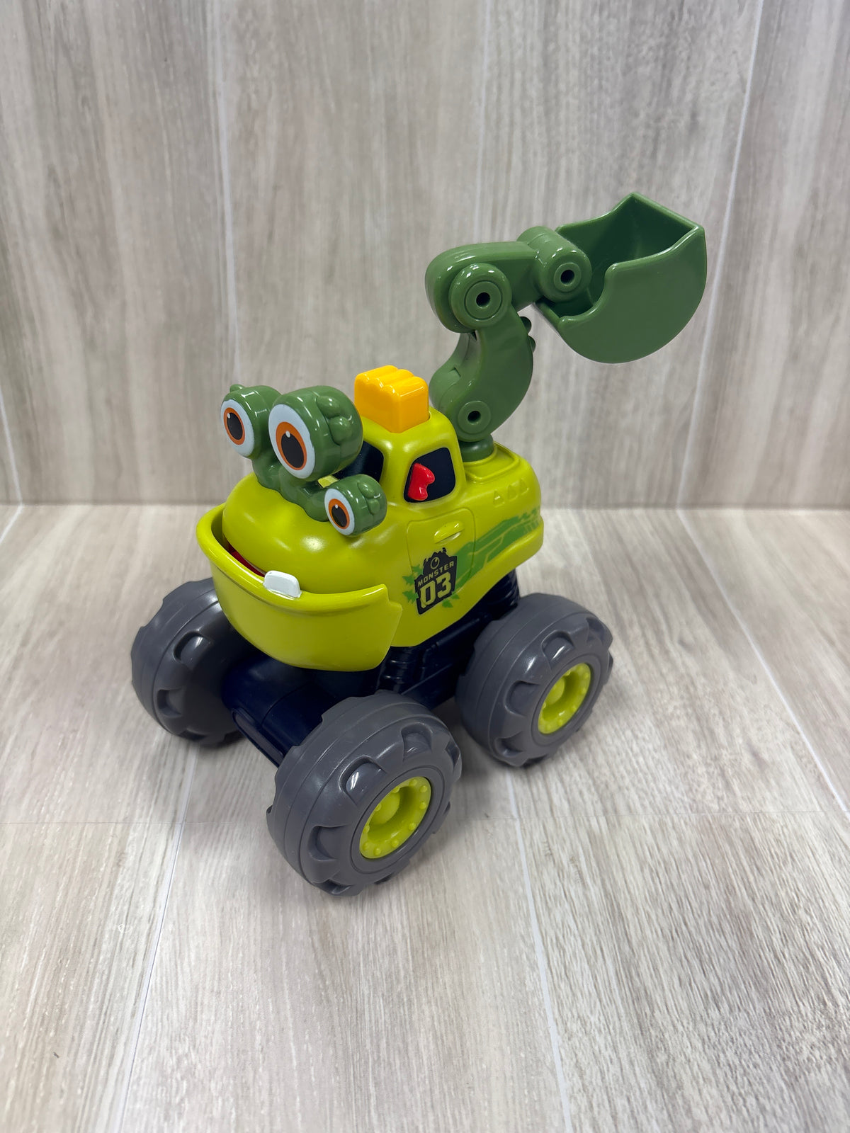 Toy - Scooper Monster Truck (Needs Batteries)