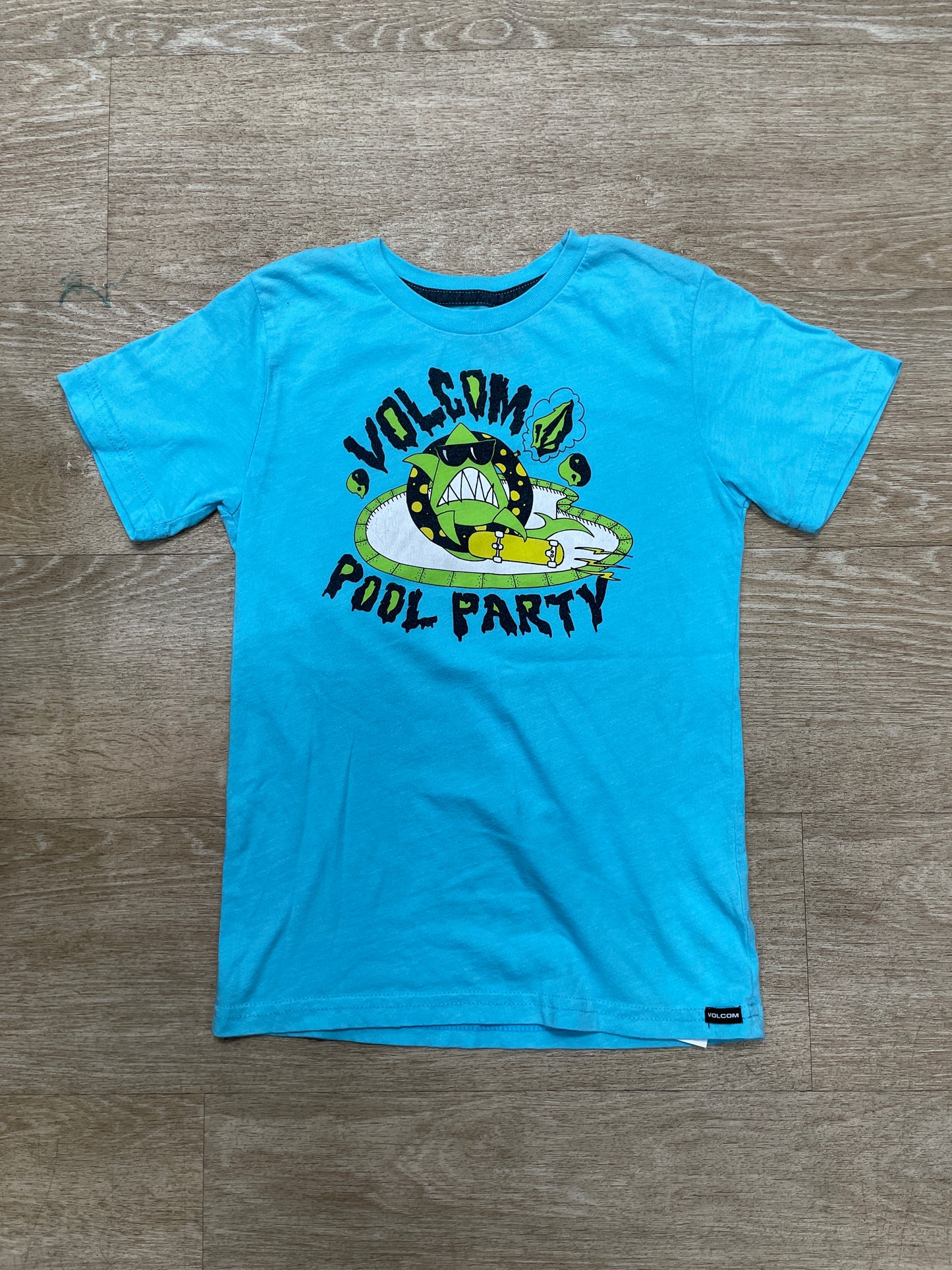 7 Volcom Blue Pool Party Tee