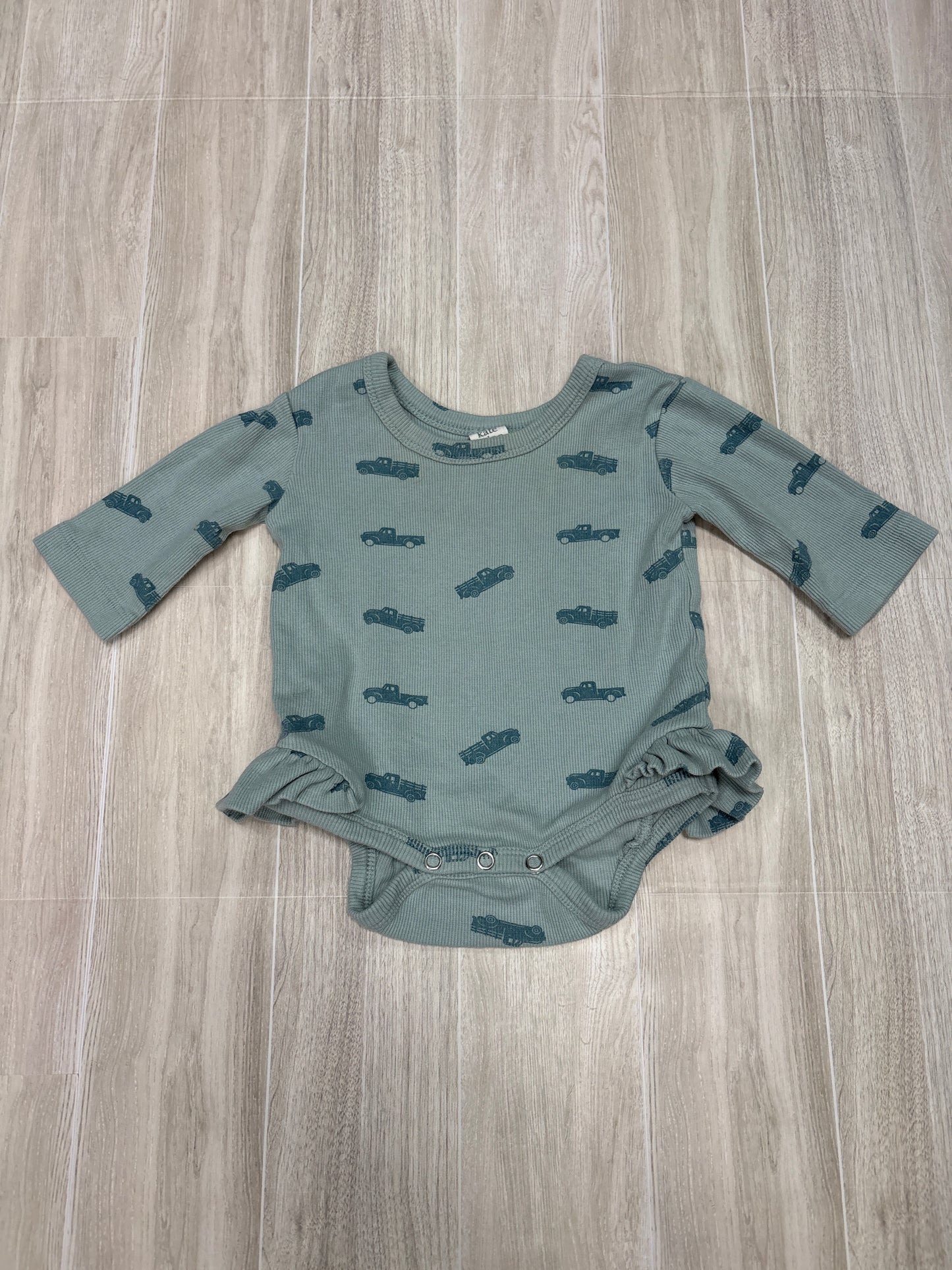 3-6m Kate Quinn Blue Trucks Long Sleeve Onesie