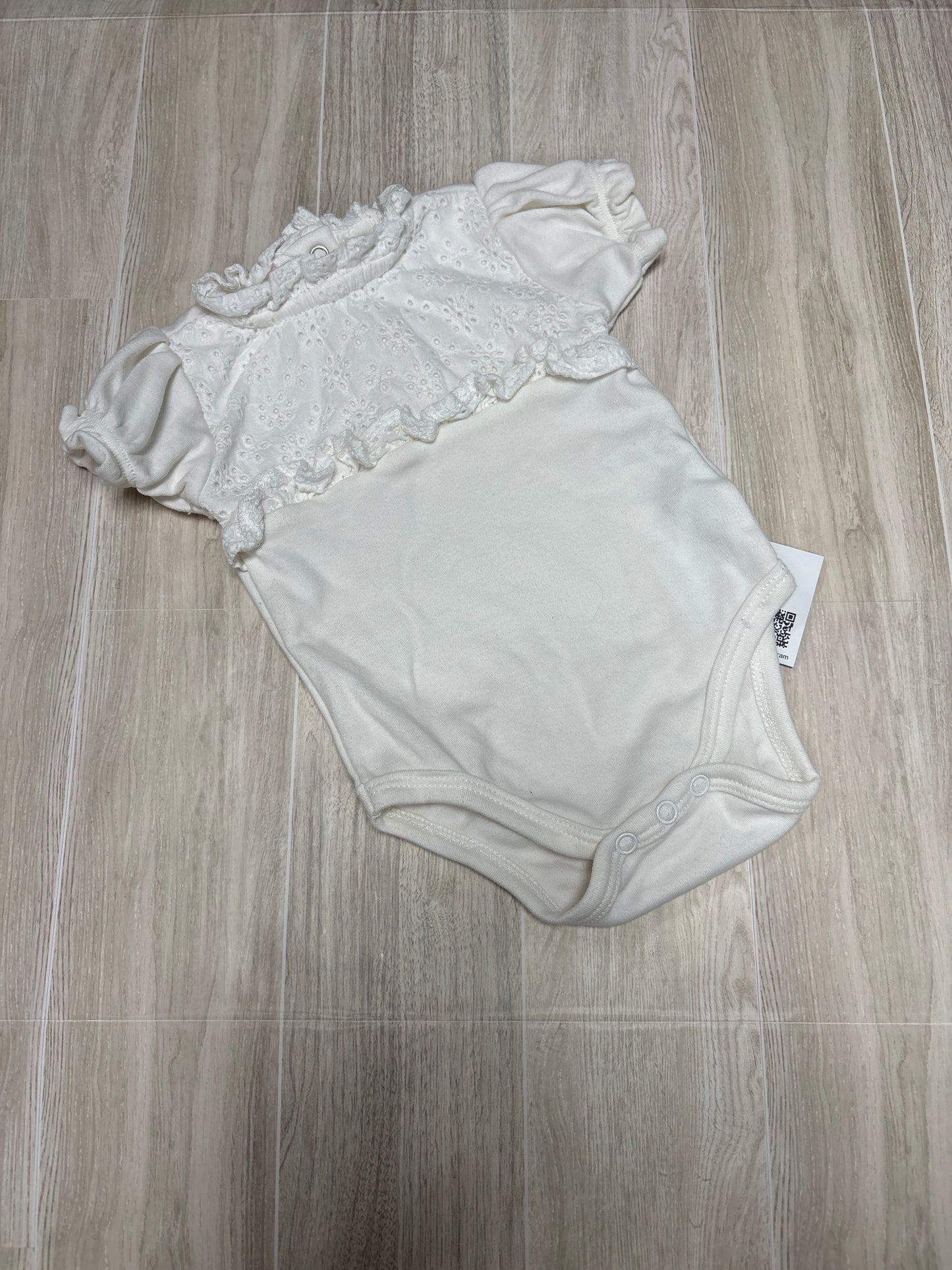 3-6m White Eyelet Onesie