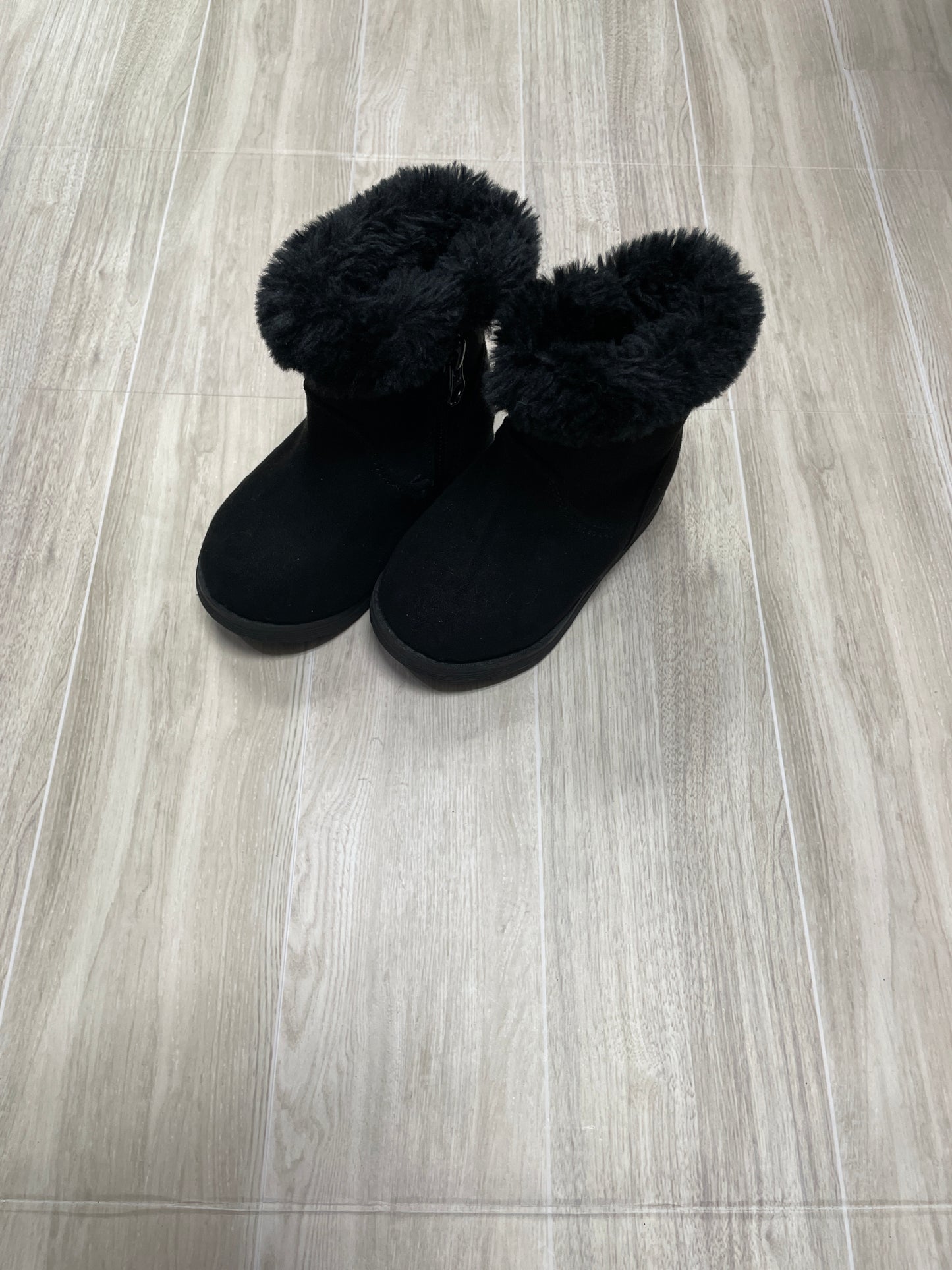5c Black Fur Lined Boots