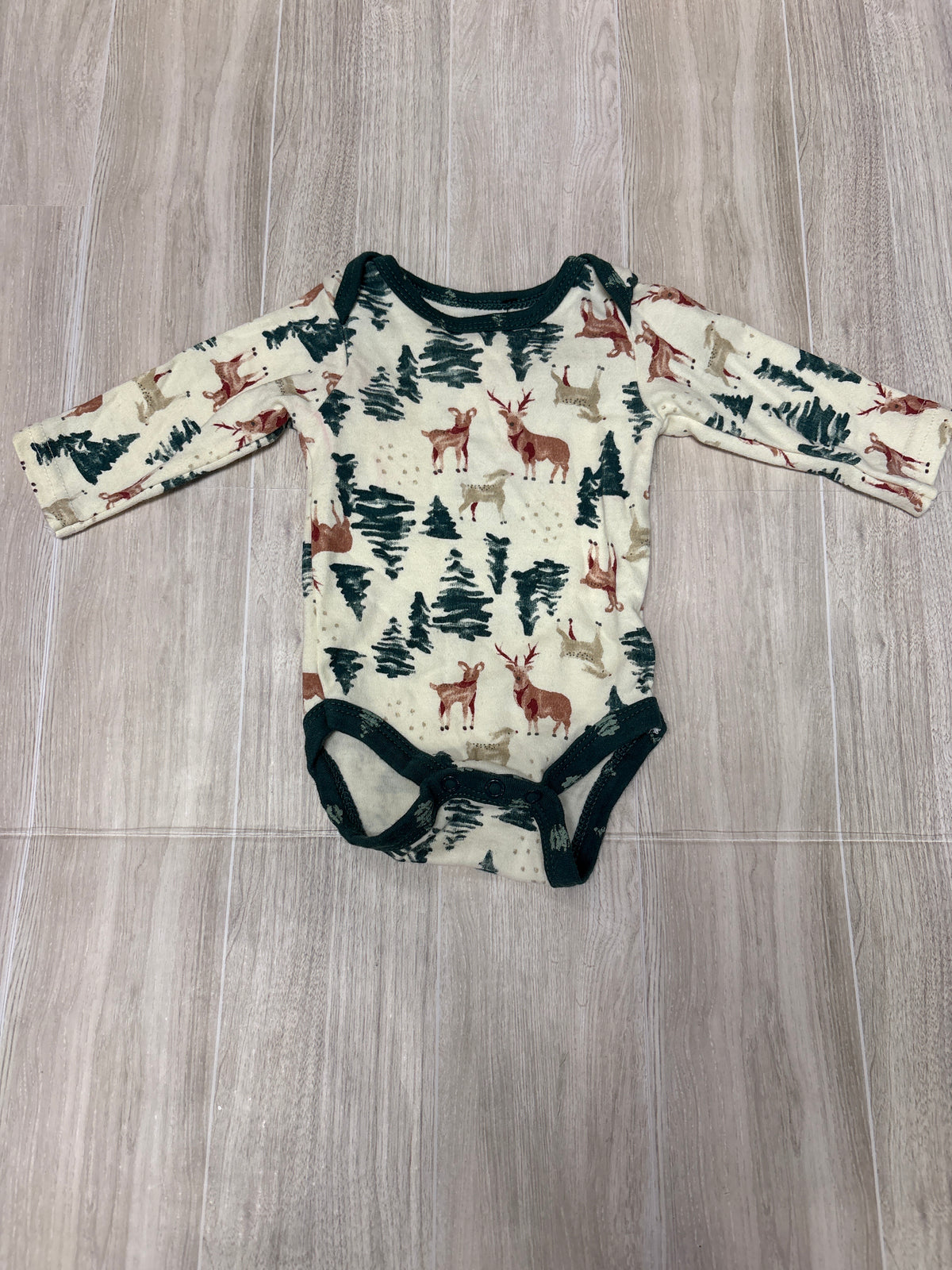0-3m Cream Trees Holiday Onesie - Blemish