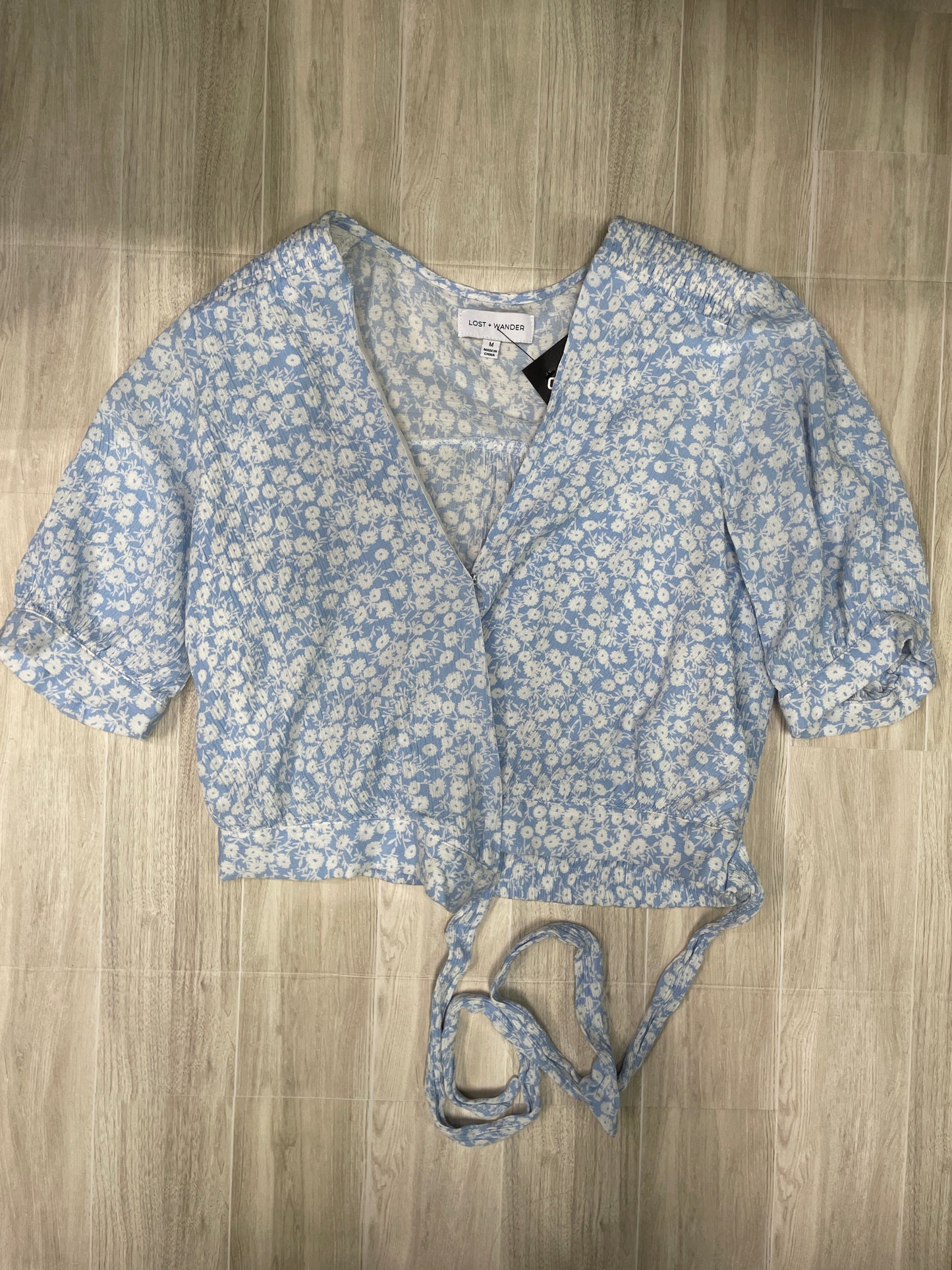 Womens Medium Light Blue Floral Tie Crop Blouse