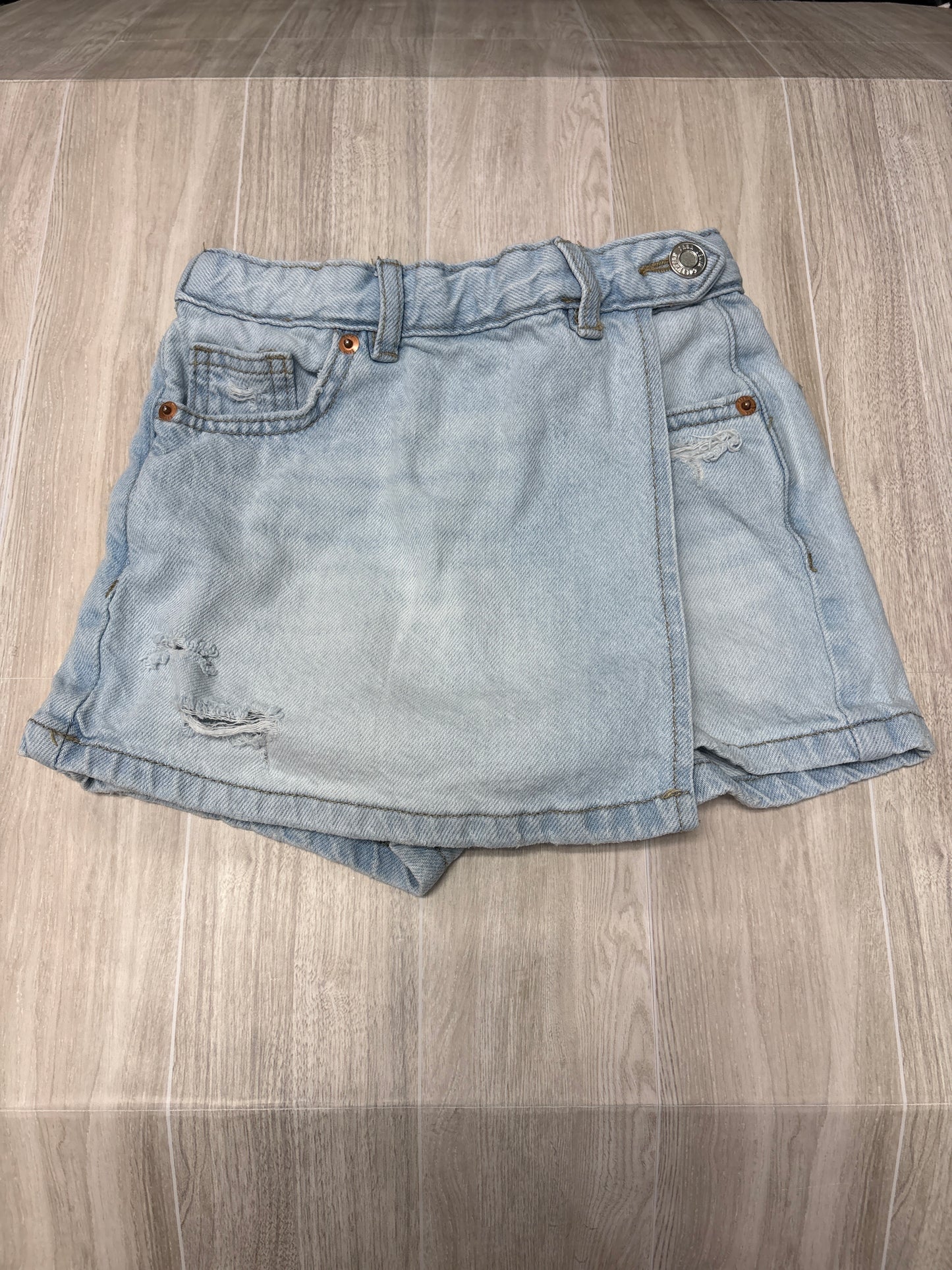 6/7 Zara Light Wash Denim Skort