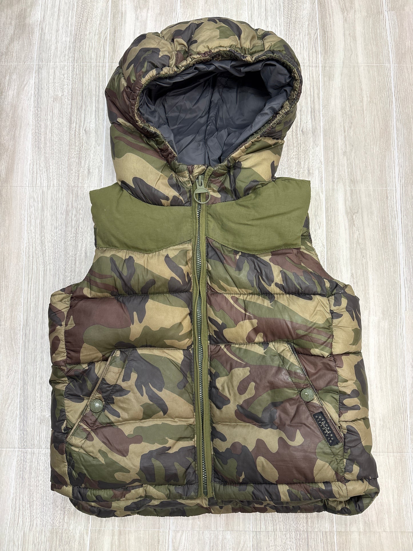 2/3 Zara Baby Boy Camo Puffer Vest