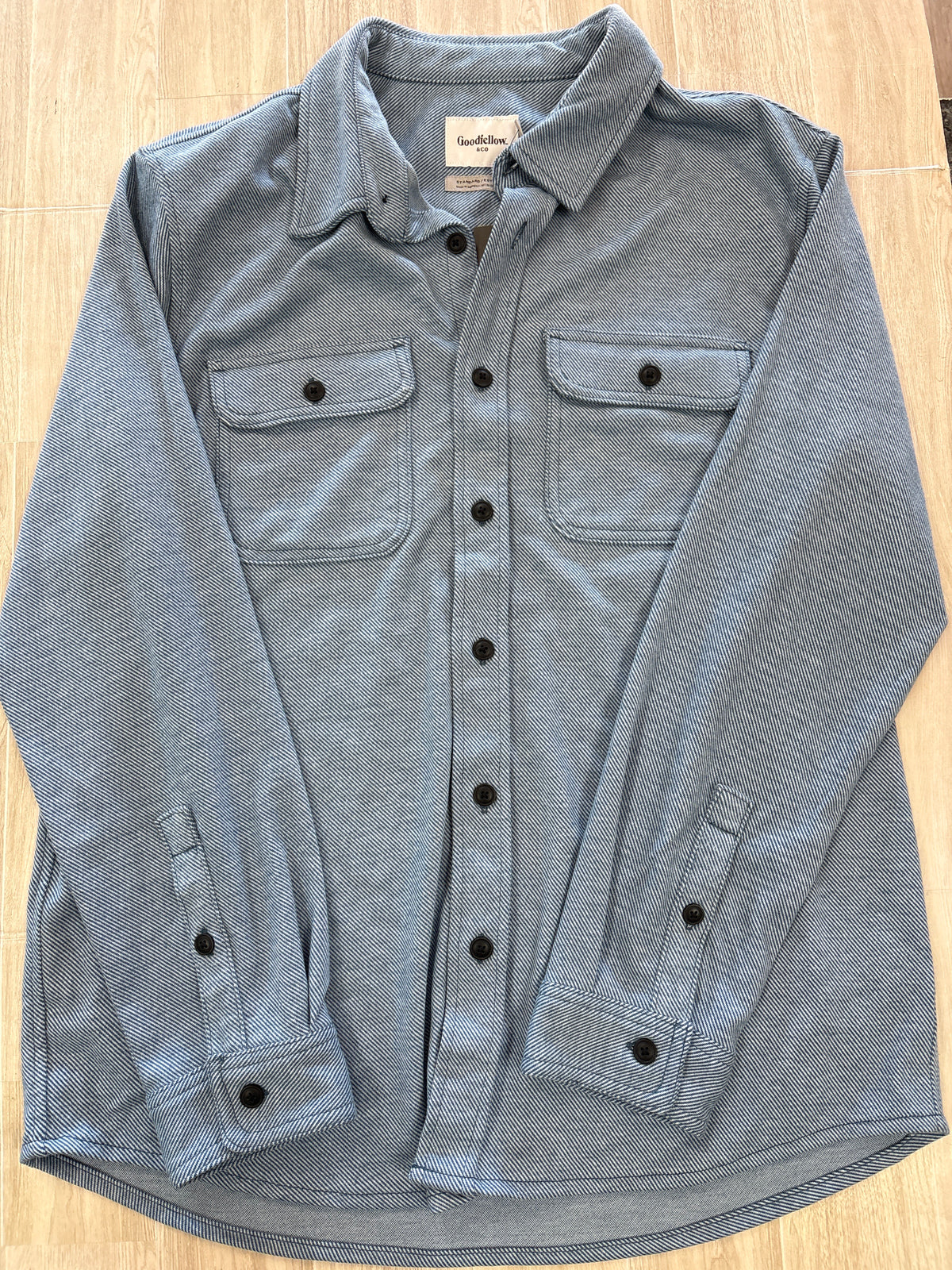 NWT Mens Large Blue Button Up Shacket