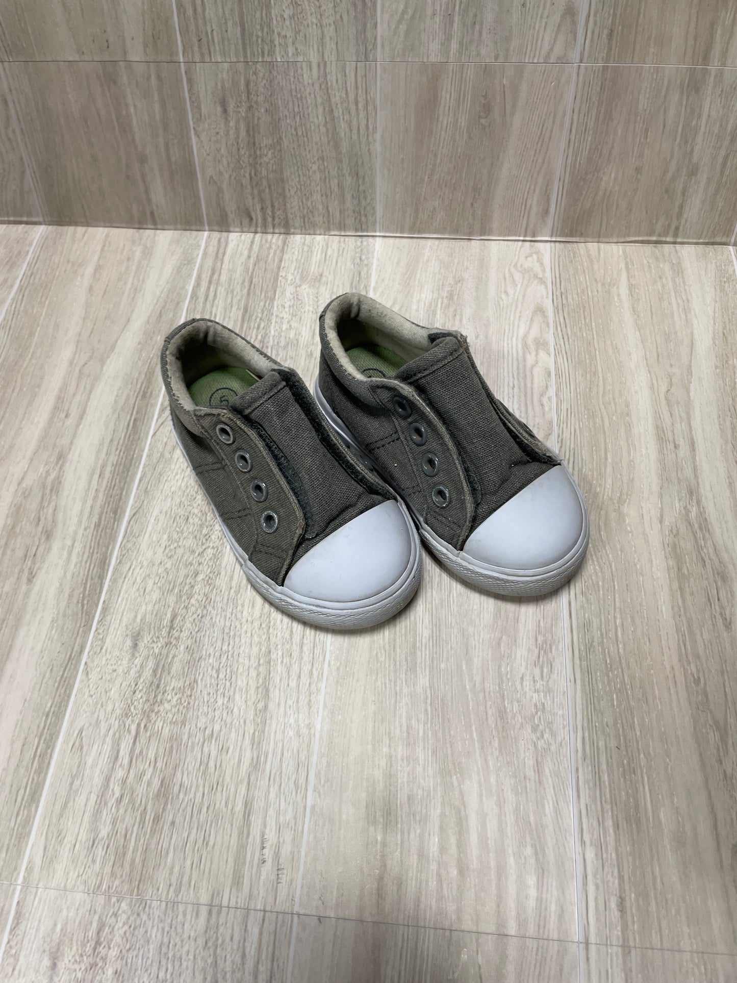 5c Grey Slip On Velcro Shoes