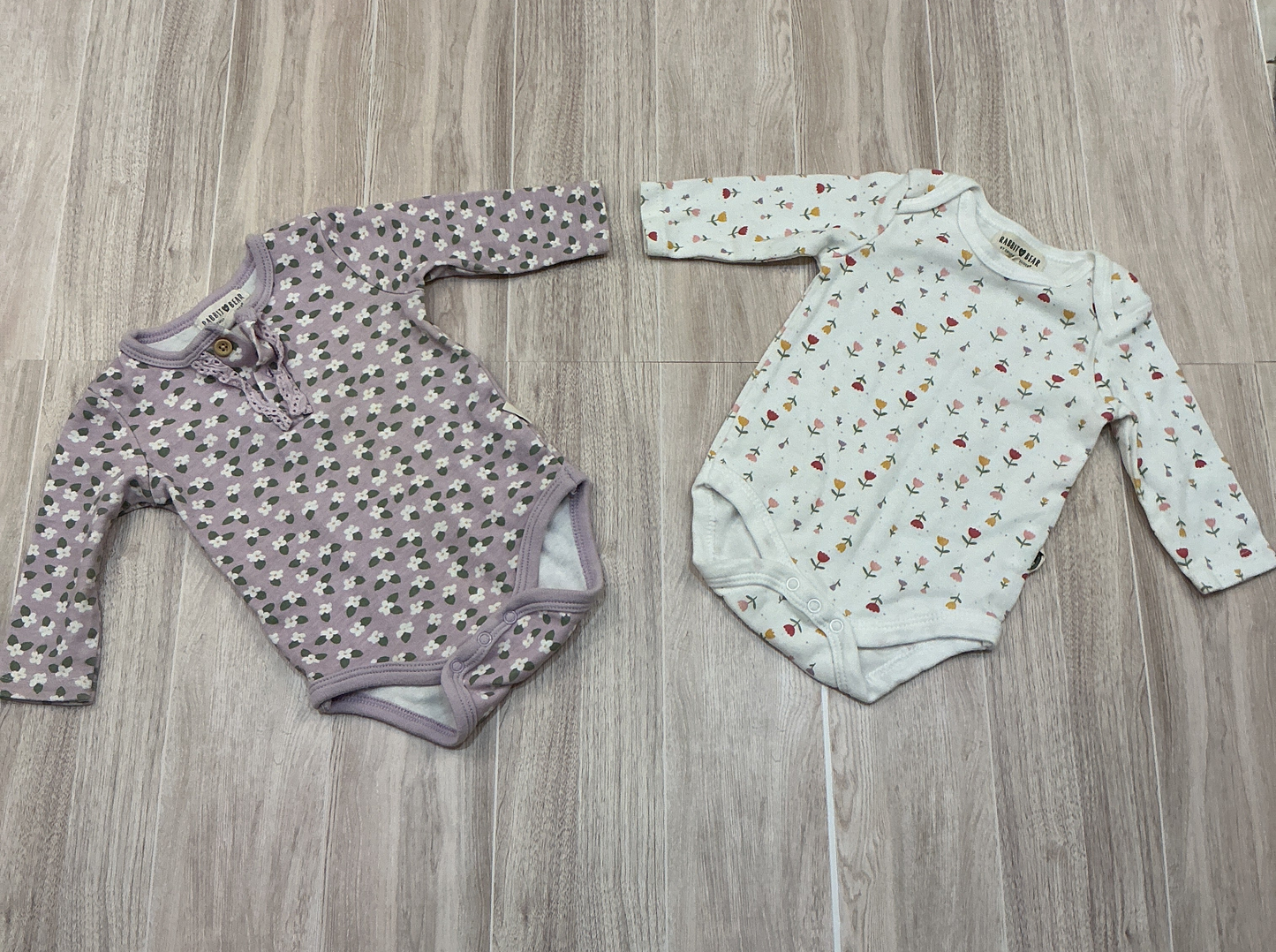 0-3m Daisy Floral Long Sleeve Onesie 2 Pack