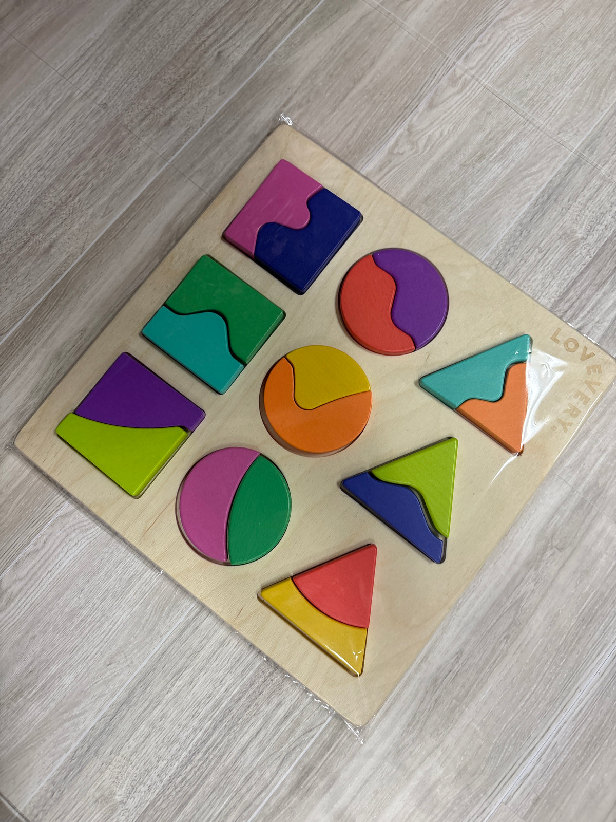 Toy - Lovevery Wooden Shapes Puzzle