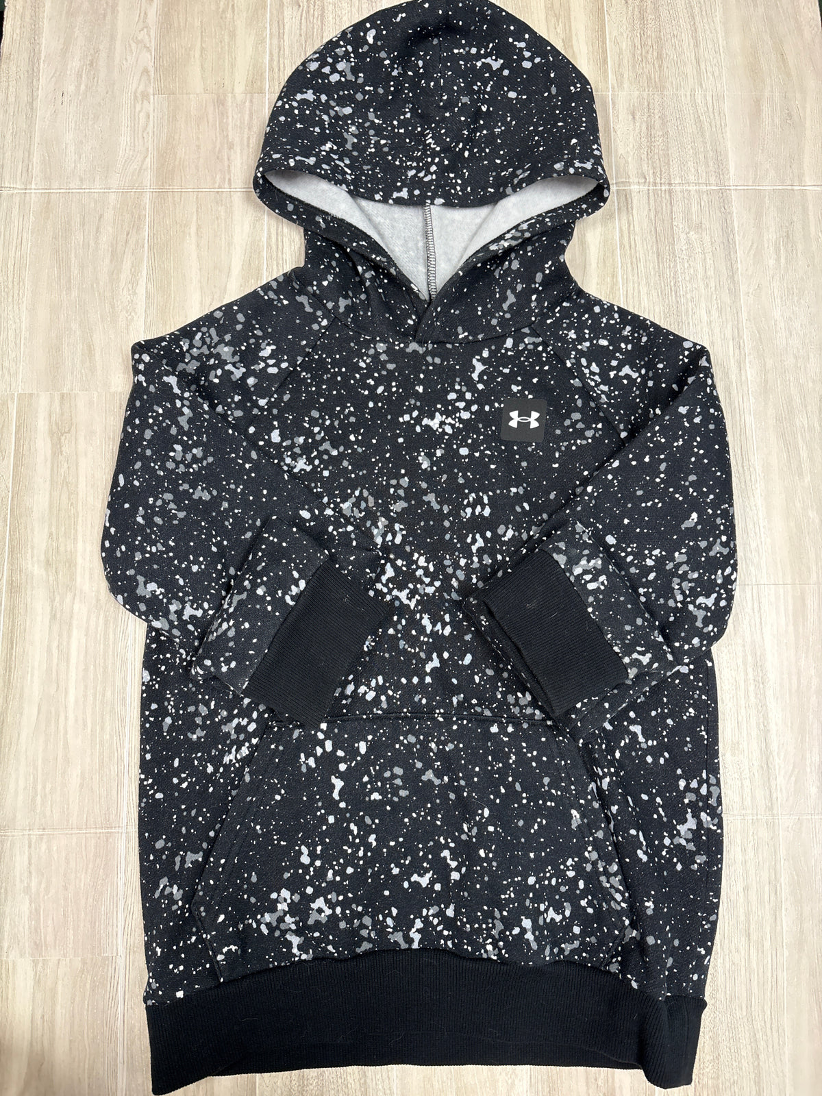 10/12 Black Spotted Under Armour Hoodie