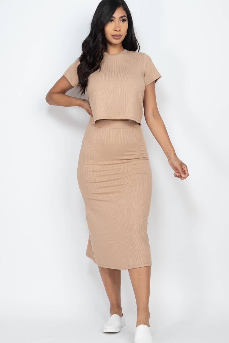CAPELLA APPAREL - Ribbed Solid Top & Midi Skirt Set: Taupe / M