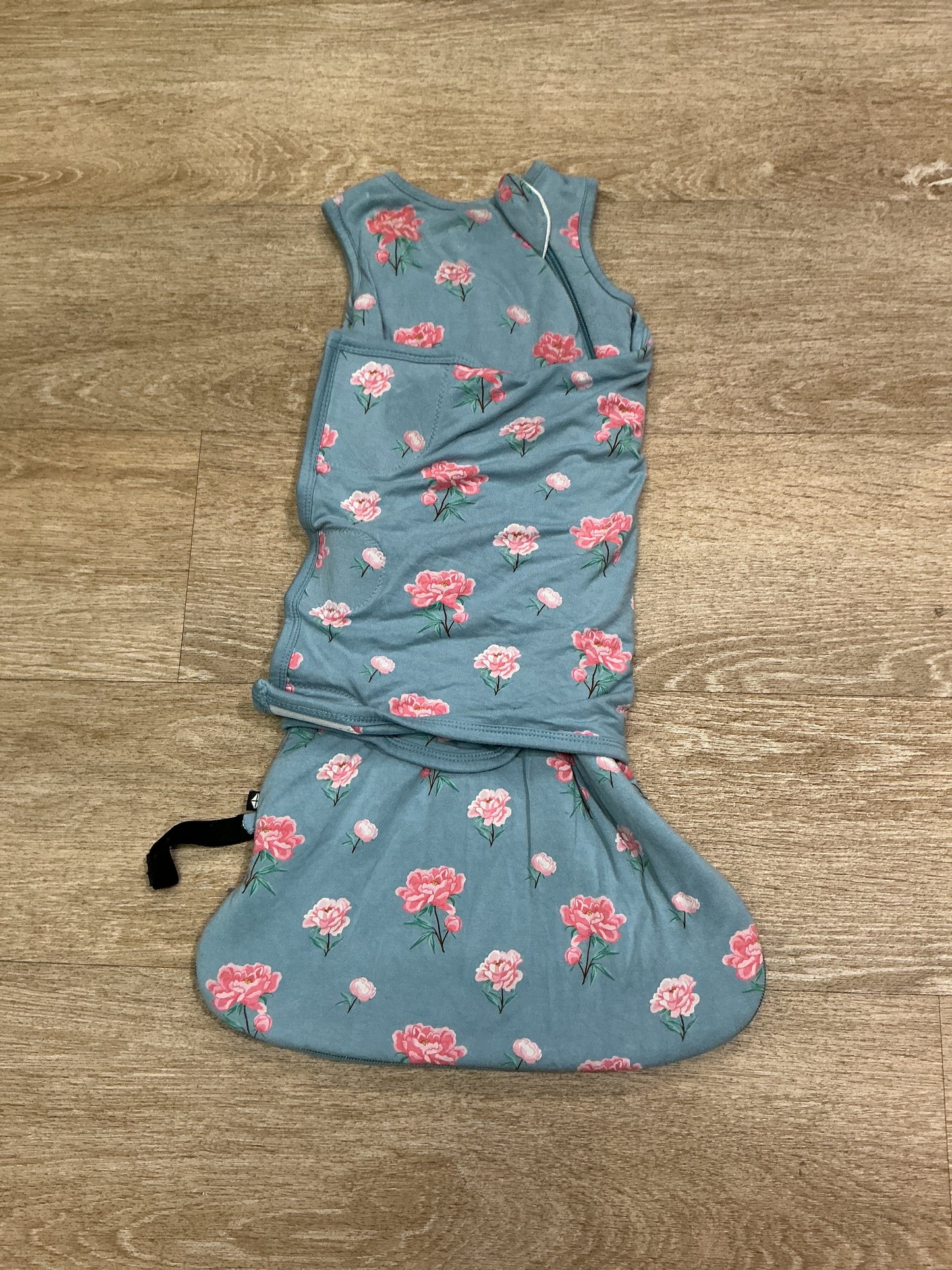 XS Kyte Baby Sleepsack Swaddle - Blue Floral