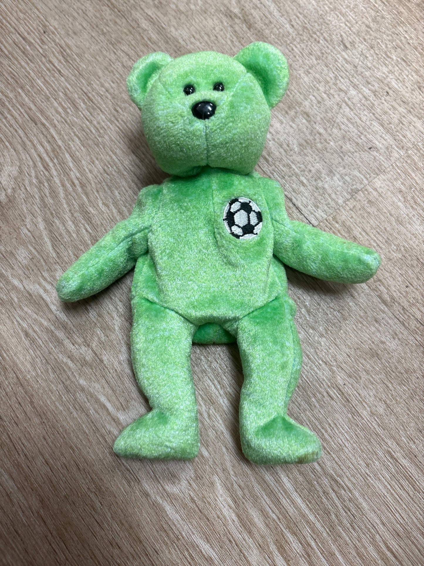 Toy - Beanie Baby Kicks Soccer Bear
