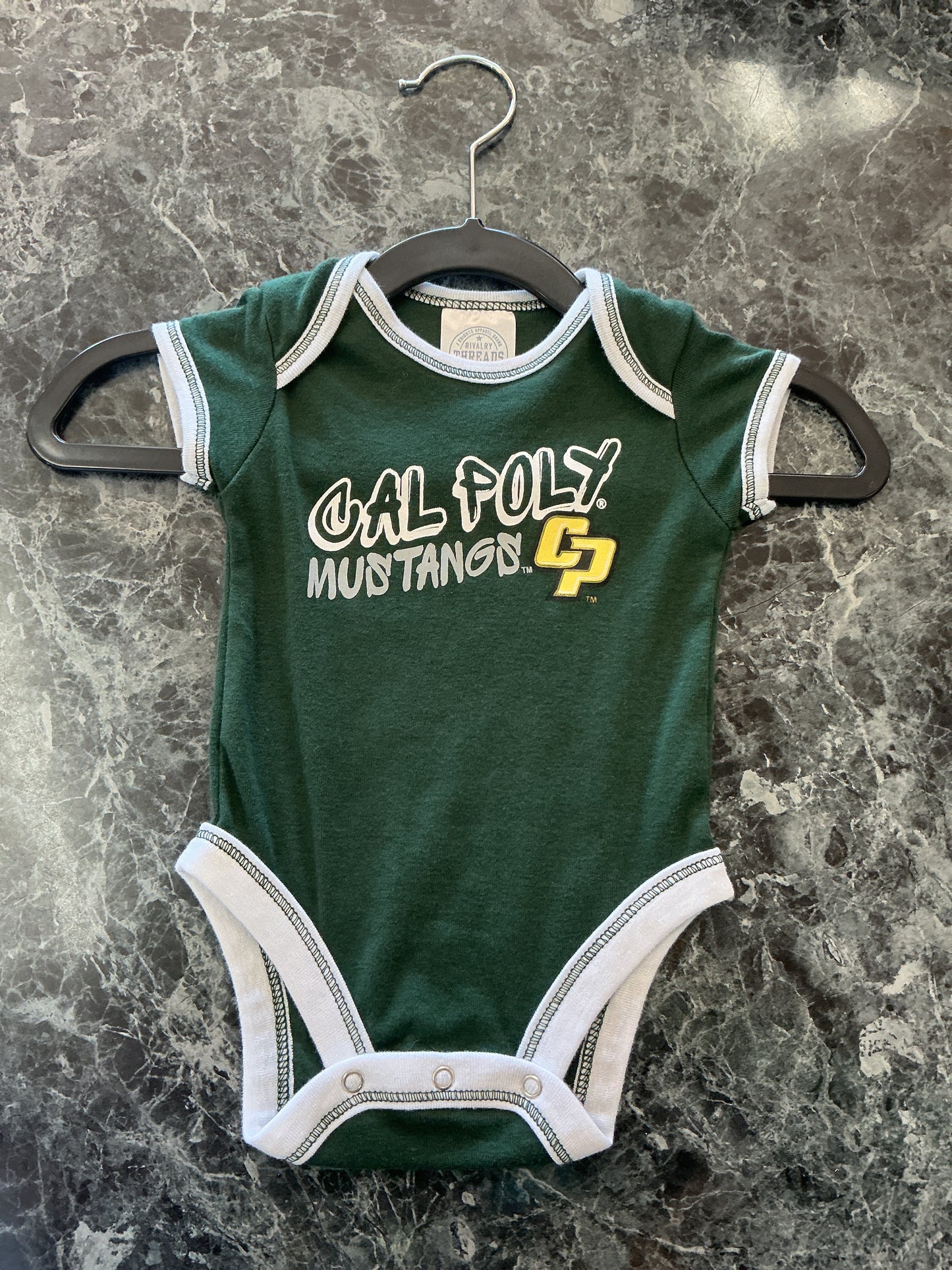 0-3m-cal-poly-onesie
