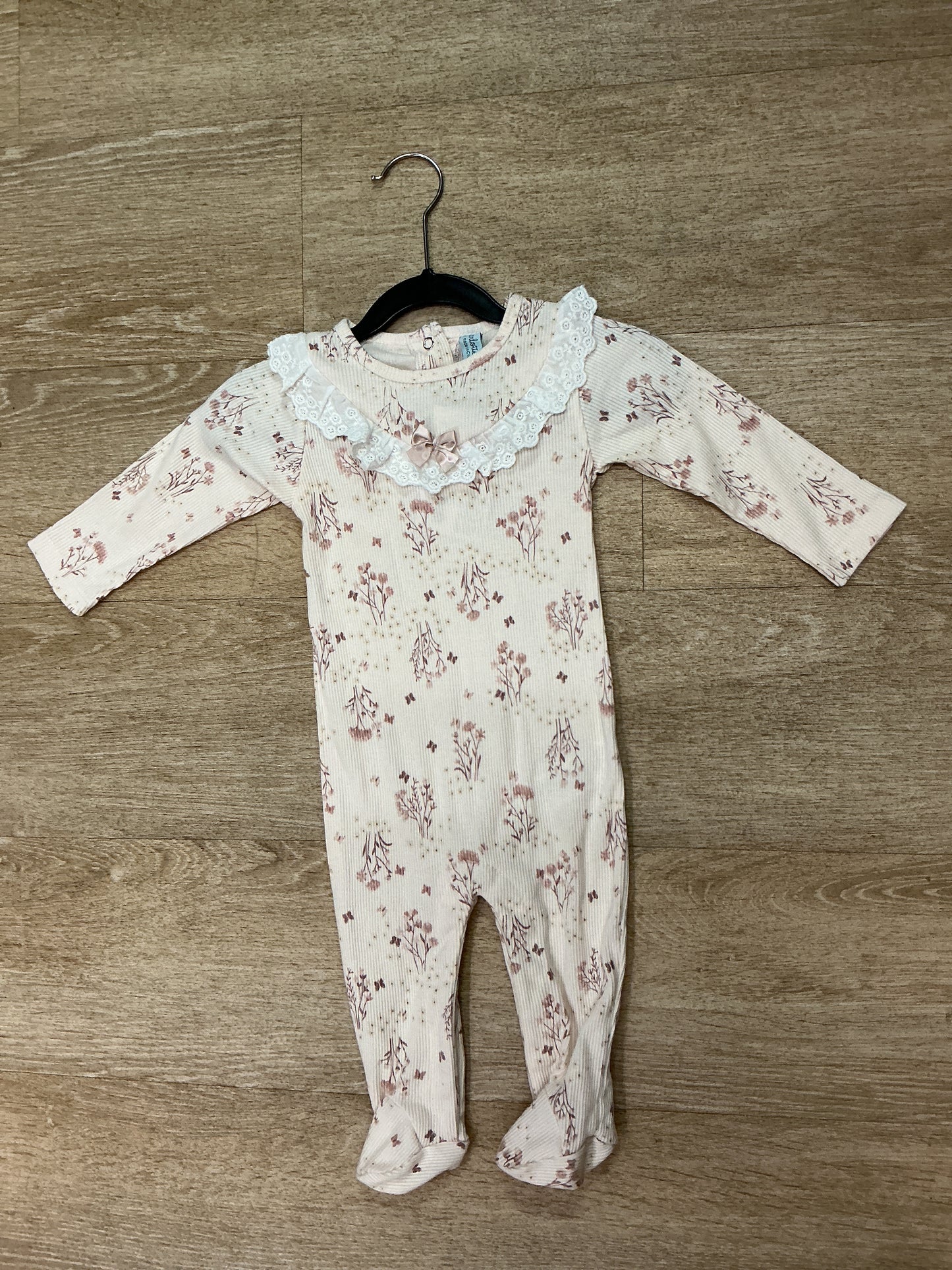 6-9m Ribbed Laced Footed Romper