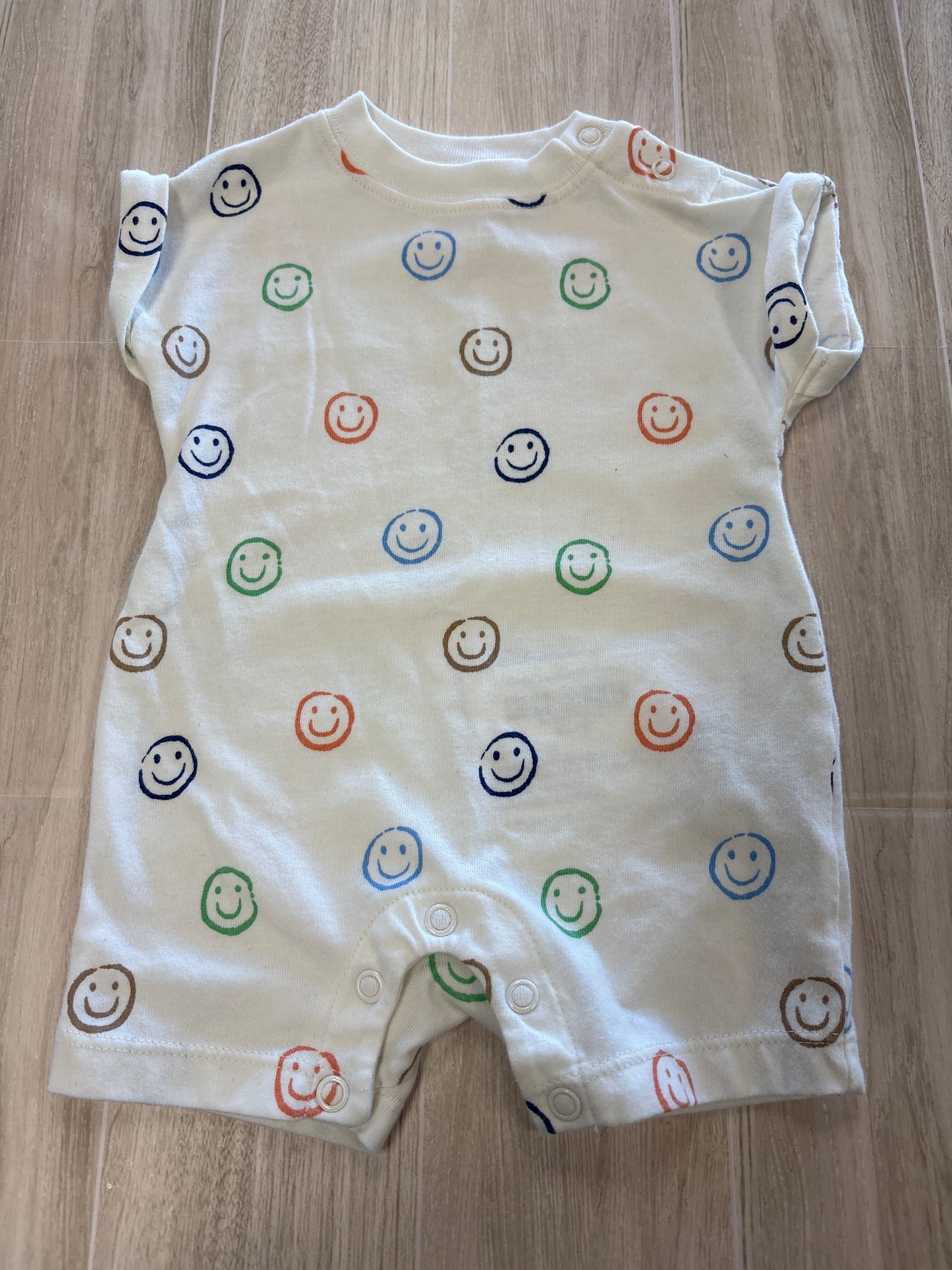 0-3m Smiley Shortie Romper