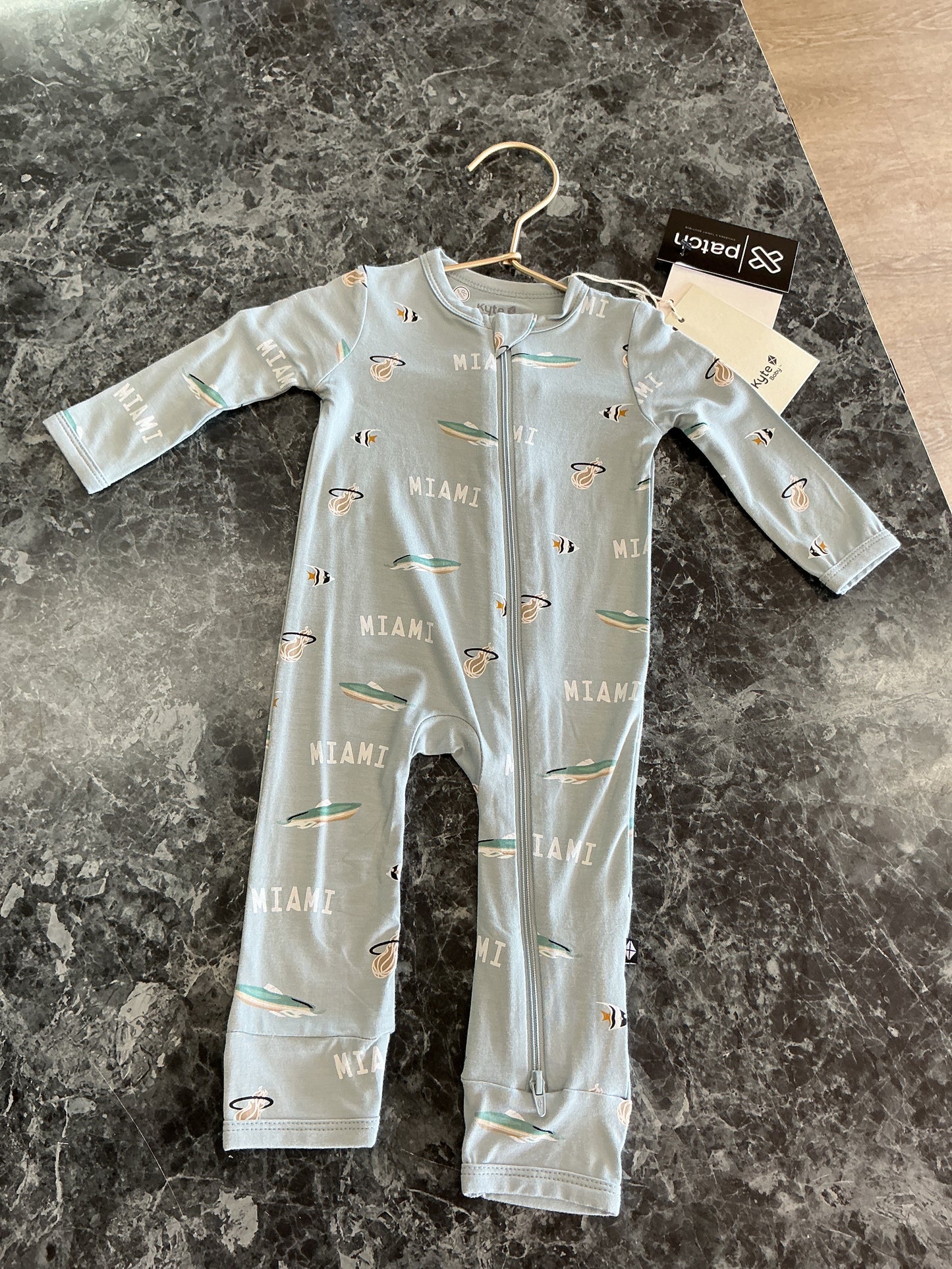 nwt-kyte-3-6m-miami-heat-pajama-romper