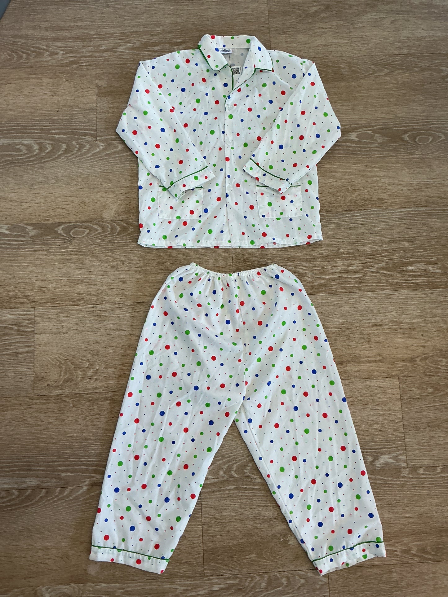 Vintage 6 Polka Dot 2 Piece Lounge Set