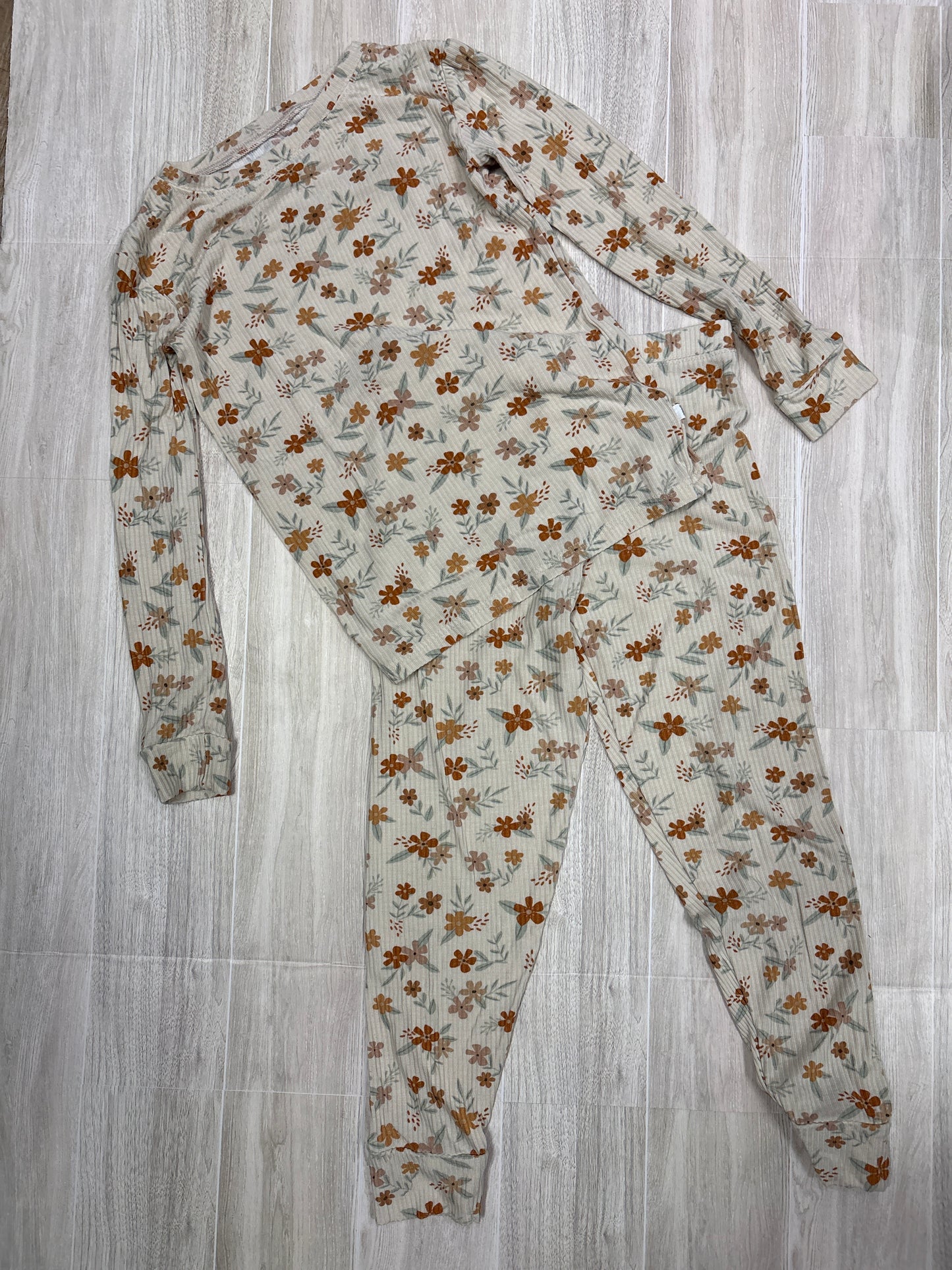 5T Brave Little Ones Cream Neutral Floral Ribbed 2 Piece Lounge Set