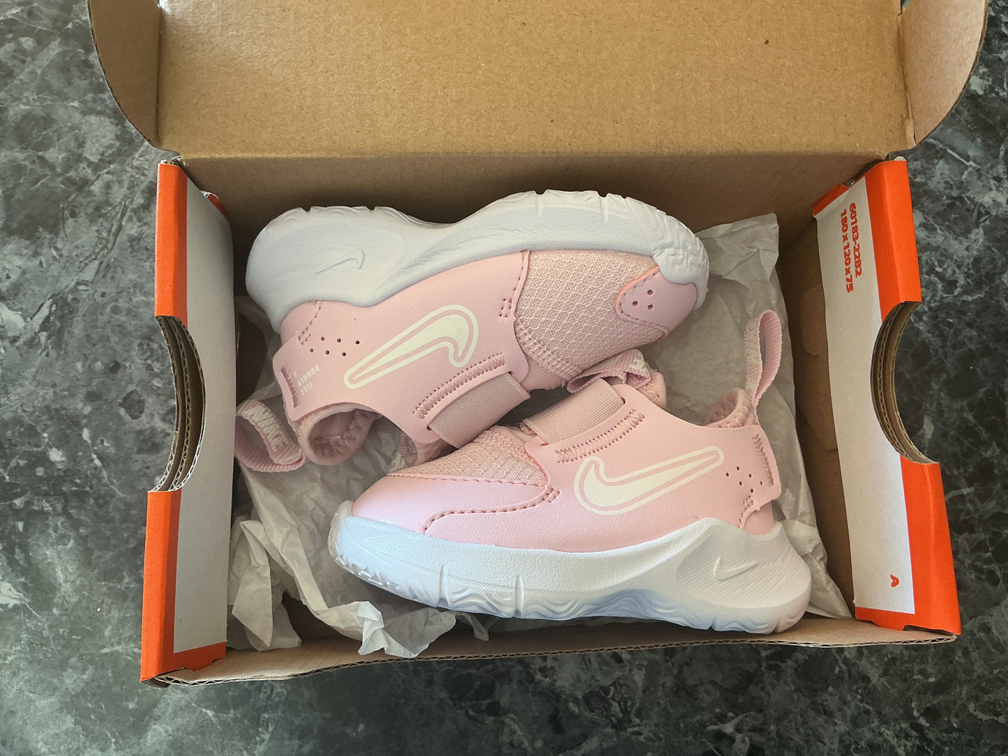 NWT 3c Nike Flex Runner - Pink