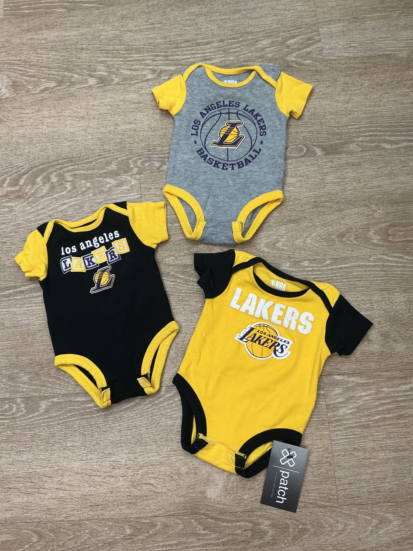 0-3m-lakers-onesie-3-pack