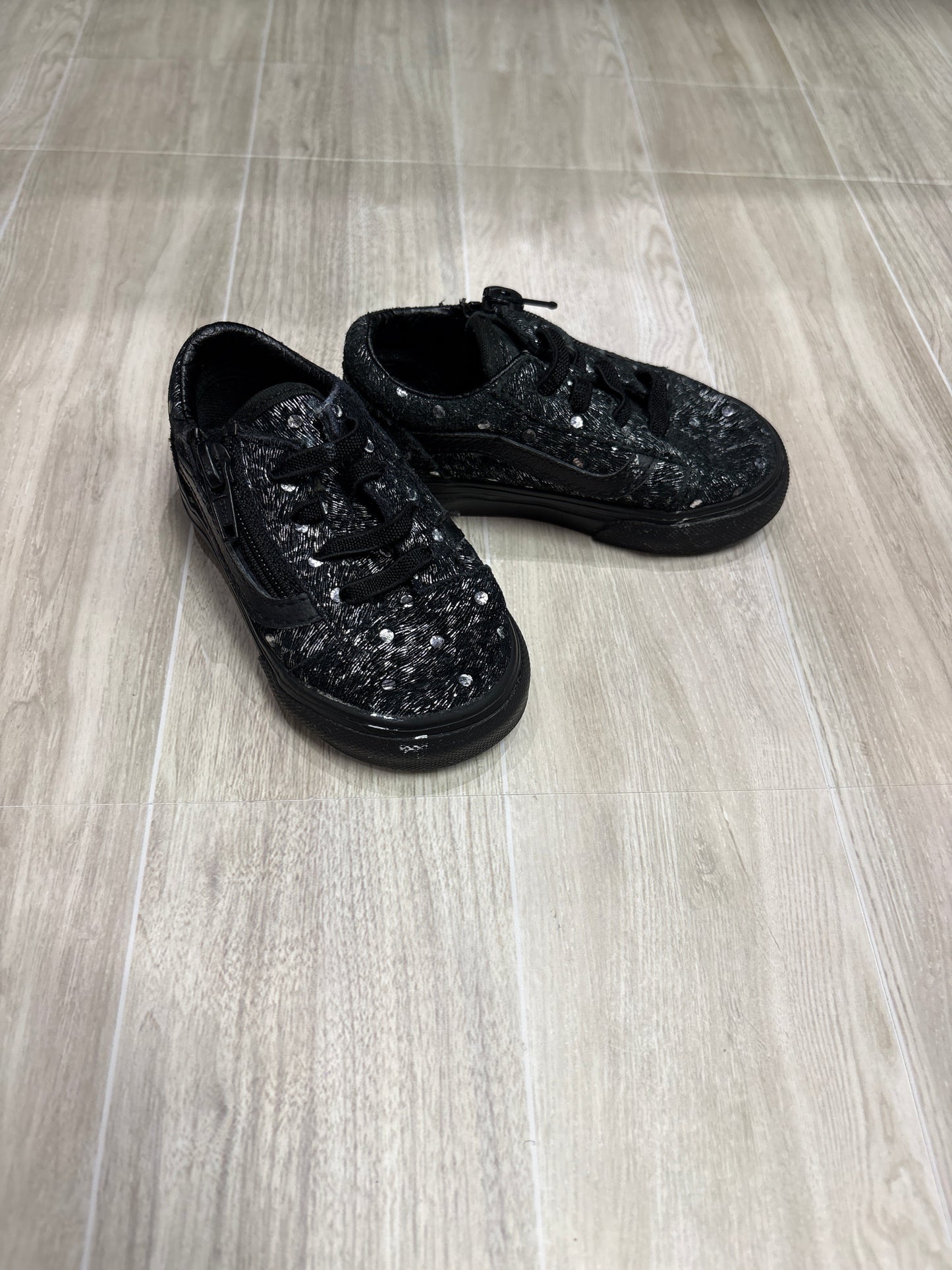 5c Vans Silver Leopard Side Zip Sneakers