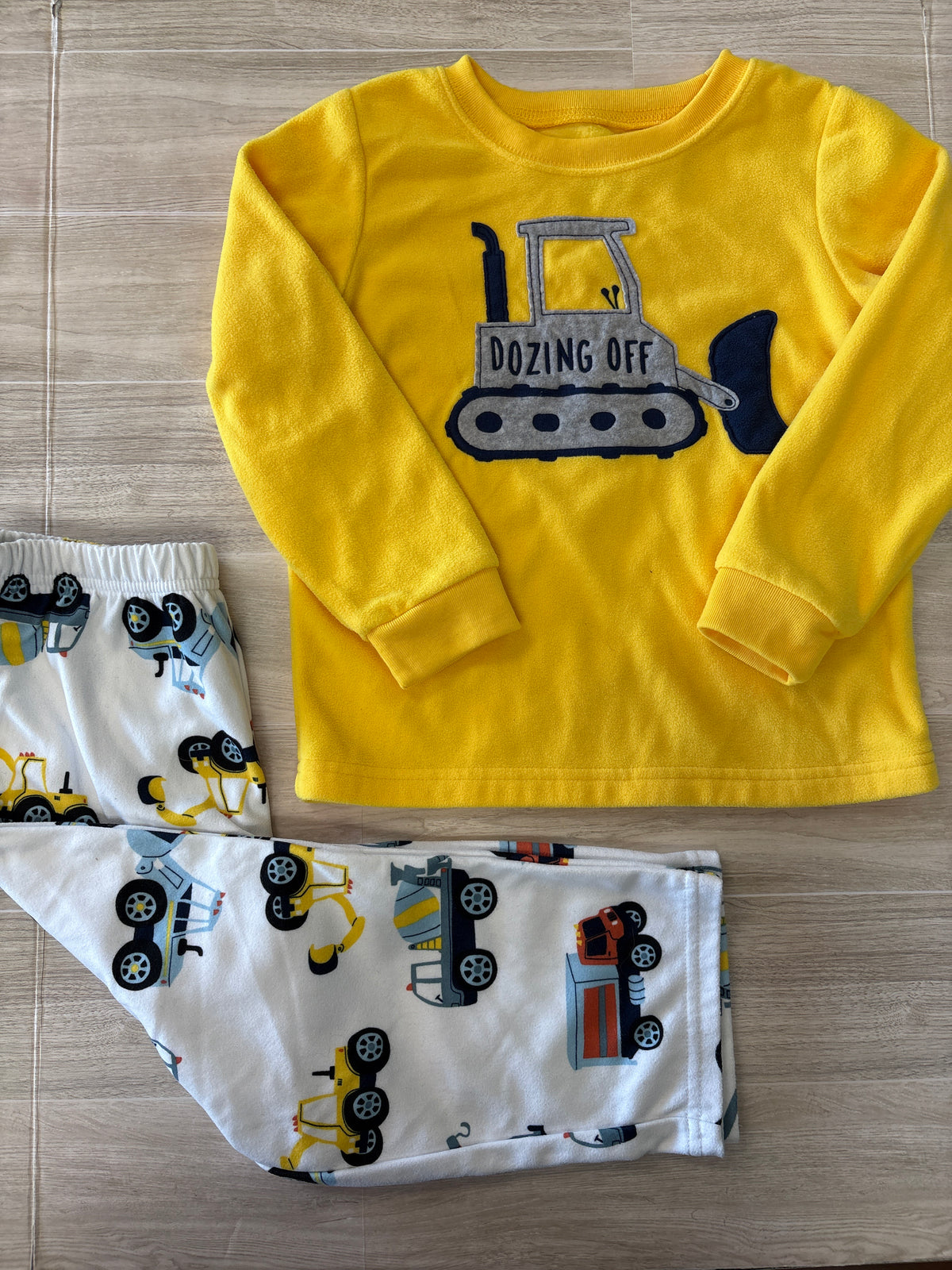 4T Dowzer Pajama 2 Piece Set
